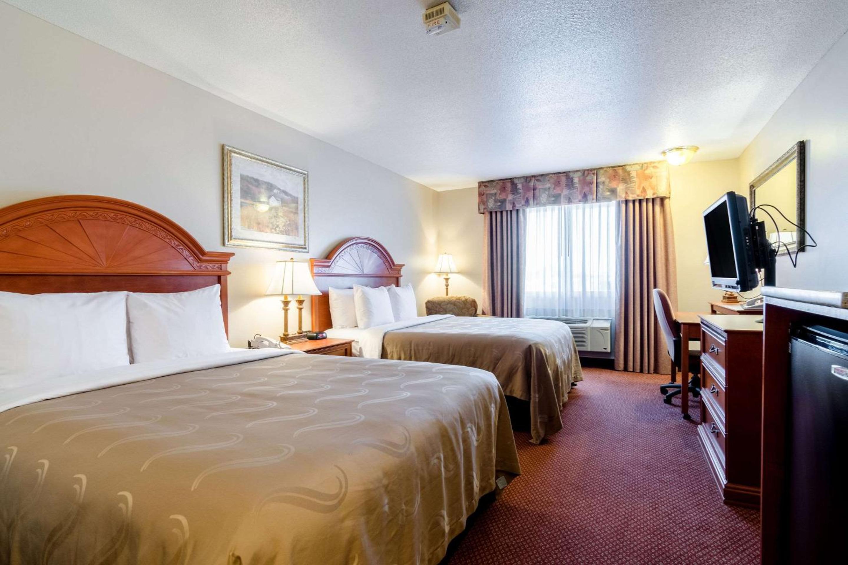 Quadruple Room with Two Queen Beds - Non Smoking/Interior Hall photo 3