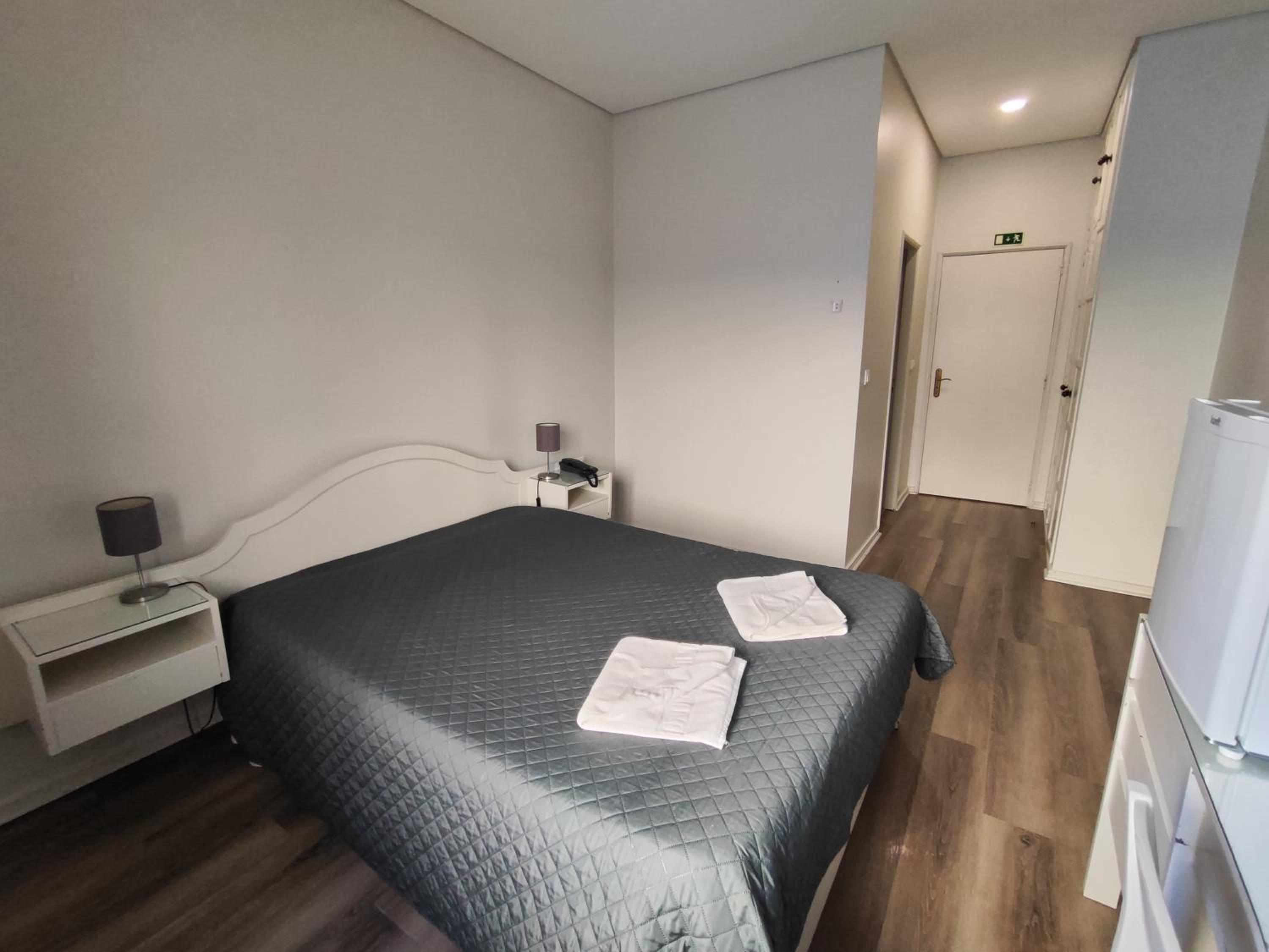 Double Room - Photo 6