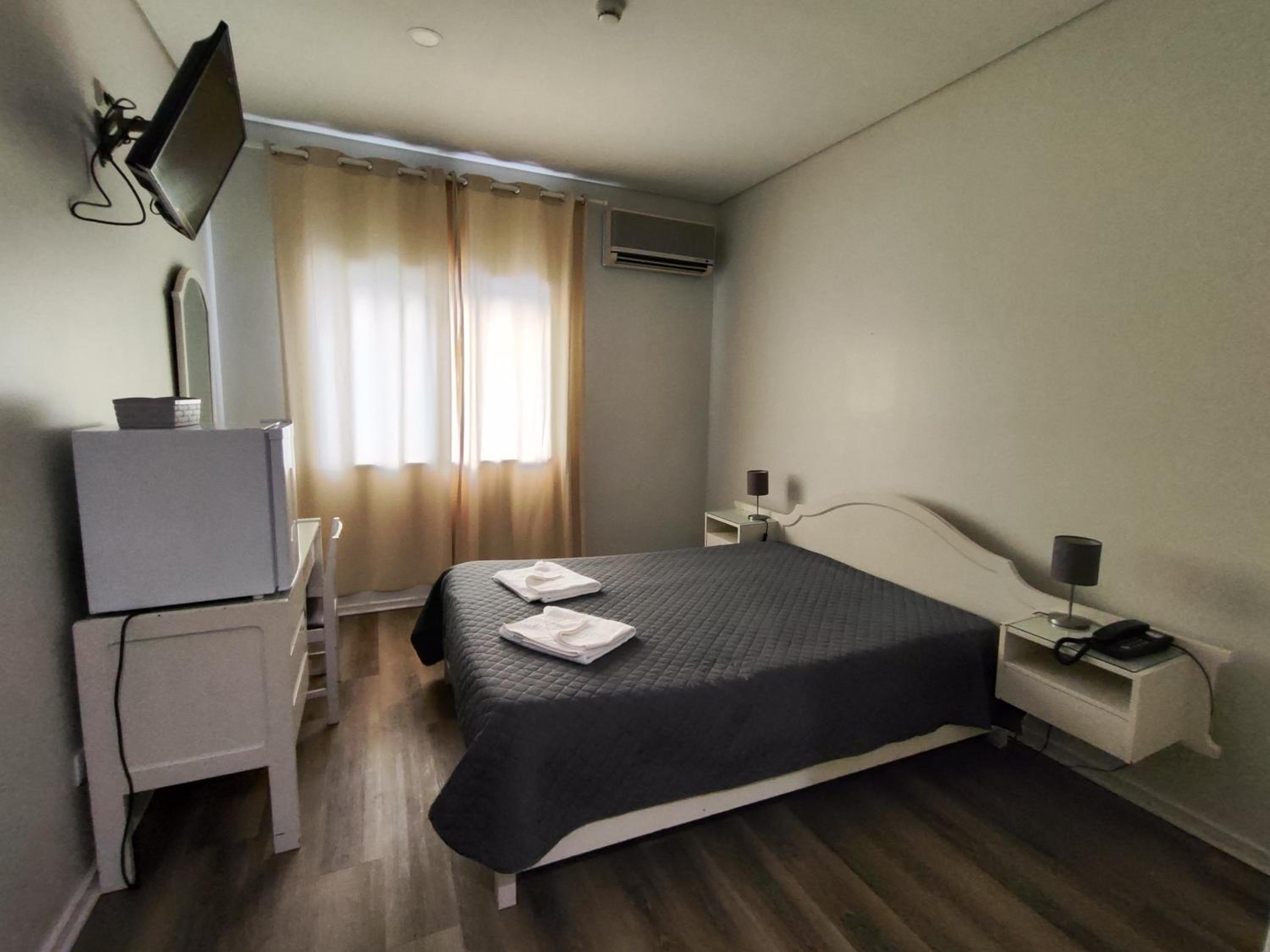 Double Room - Photo 3