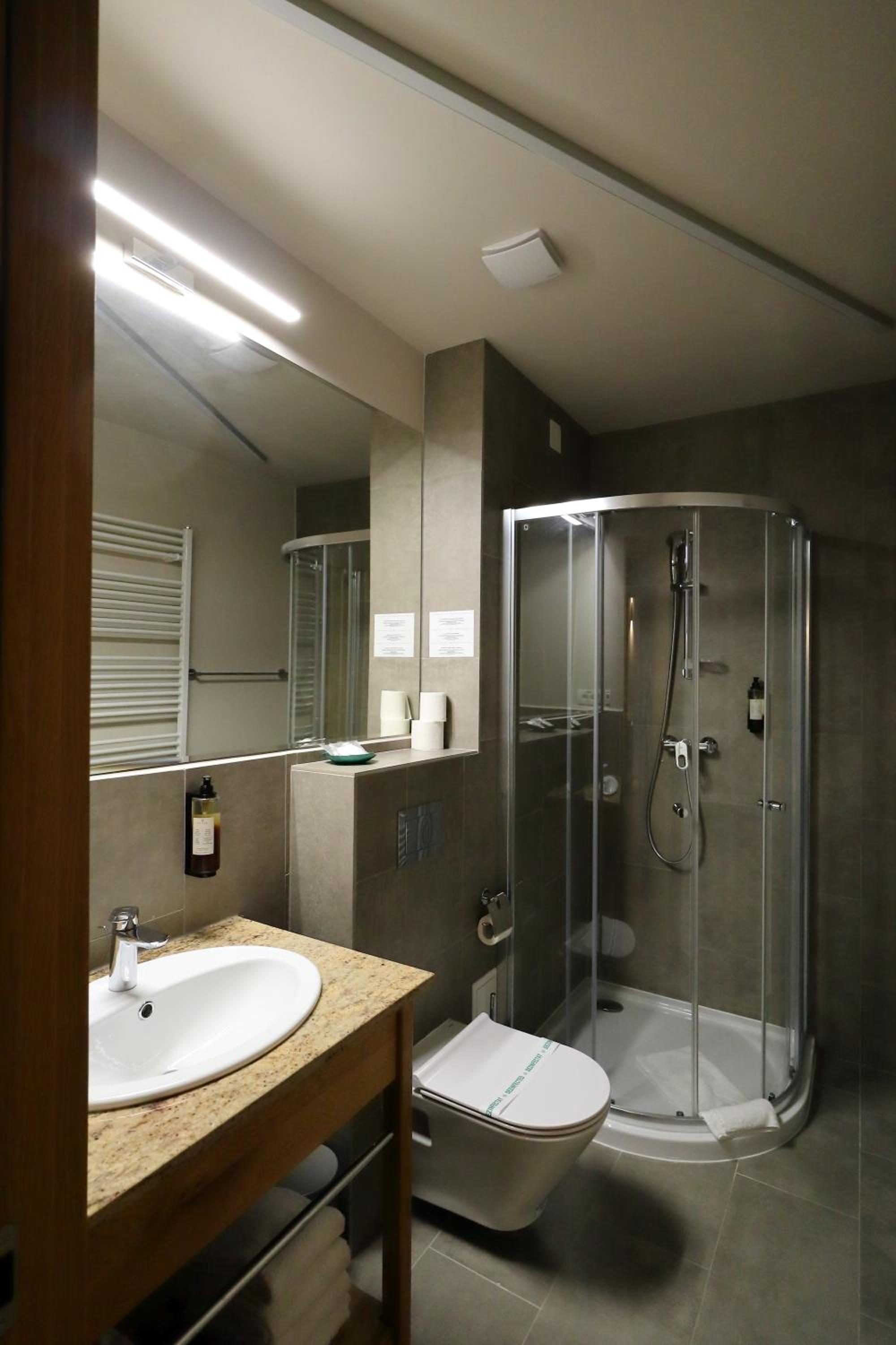 Single Room photo 2
