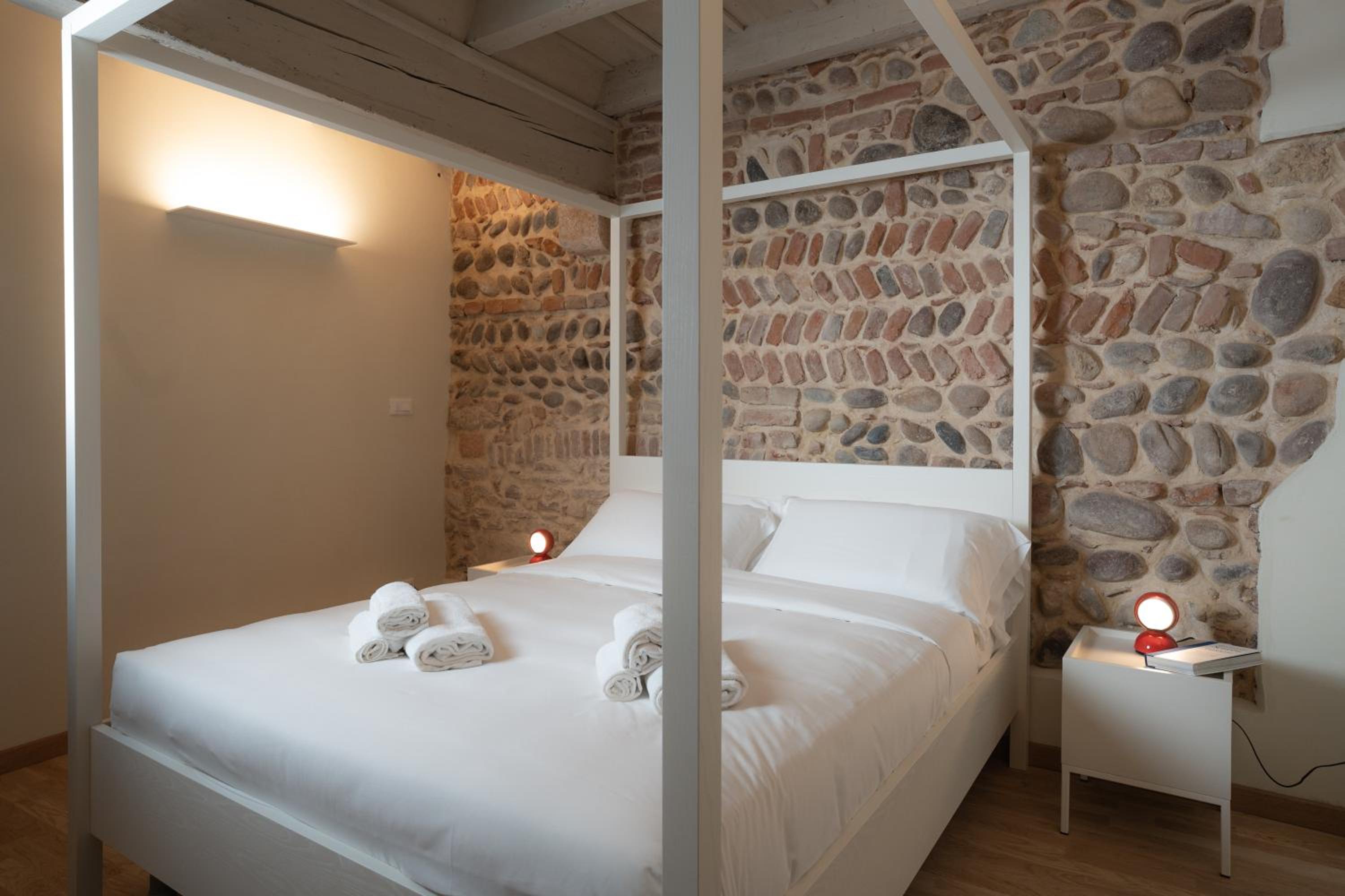 One-Bedroom Apartment - Ground Floor - Separate Building