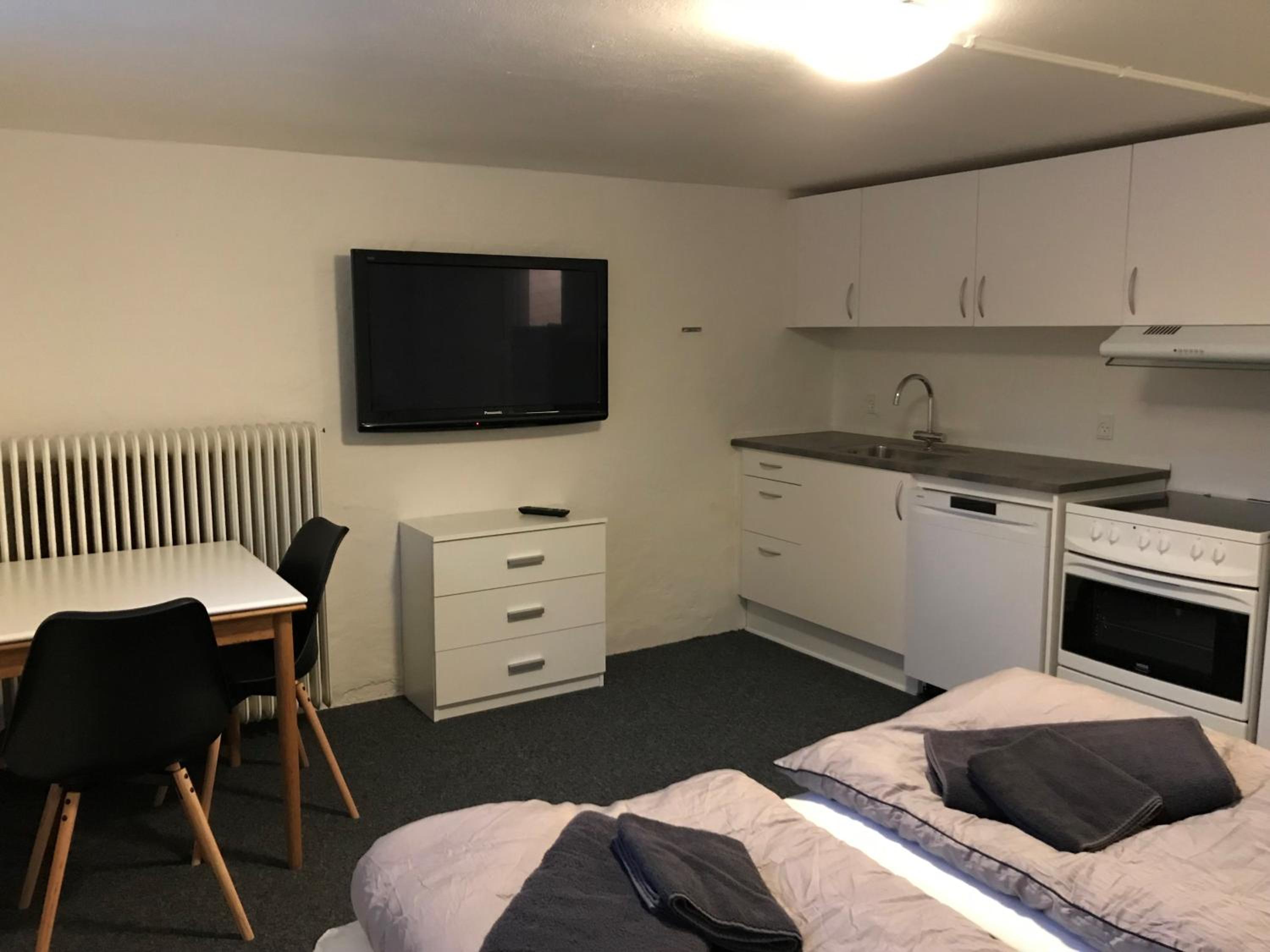 Double Room with Shared Bathroom photo 1