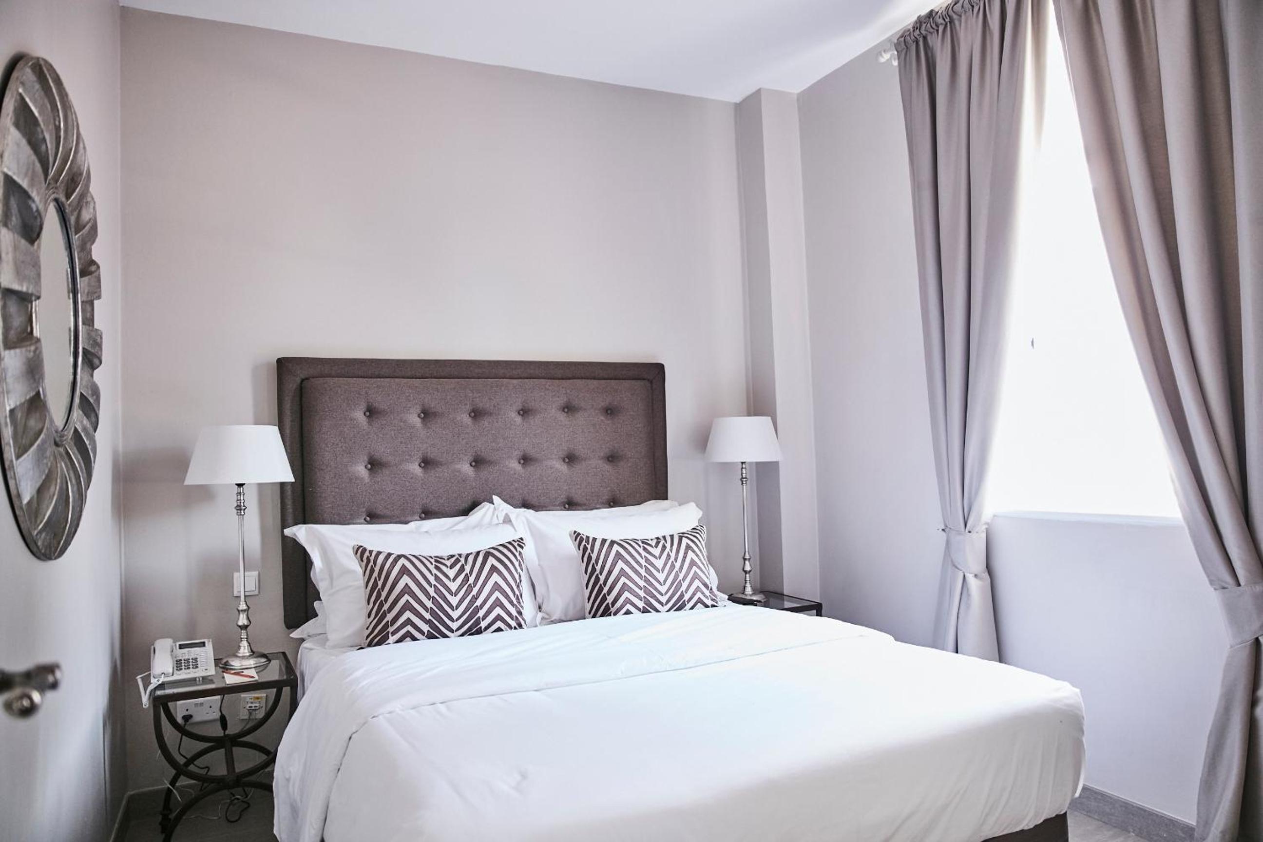 One-Bedroom Business