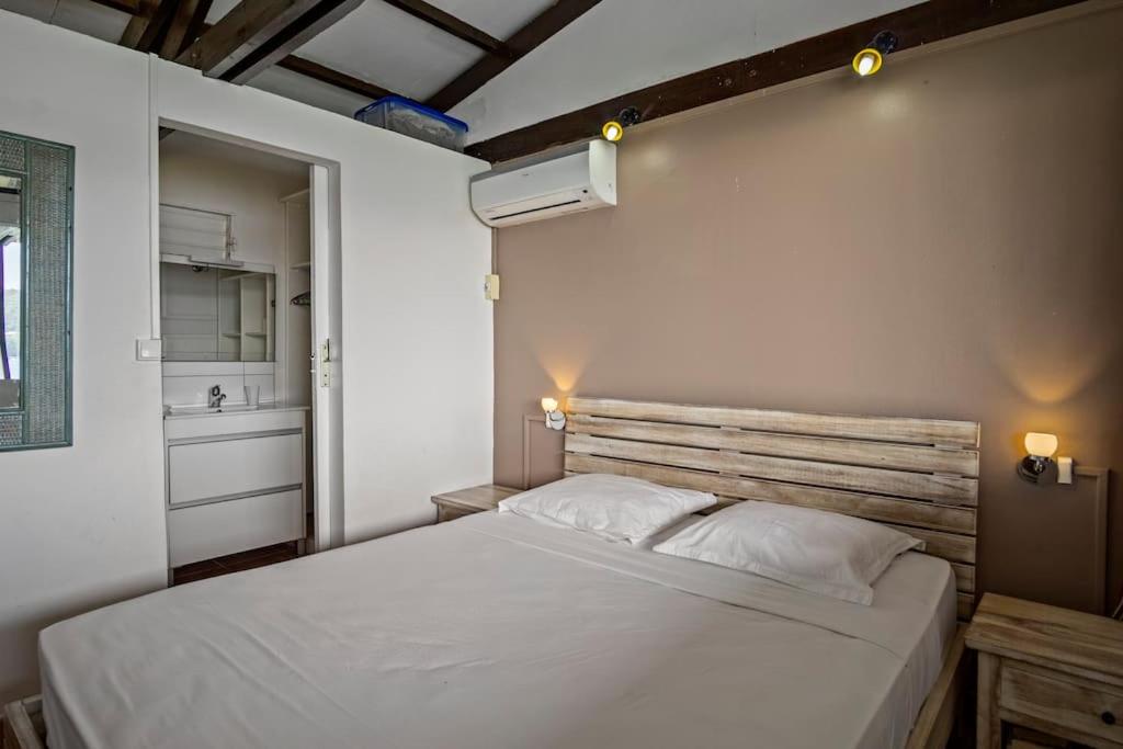Three-Bedroom Villa photo 1
