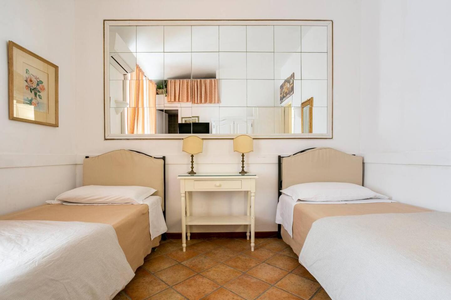 Double or Twin Room photo 3