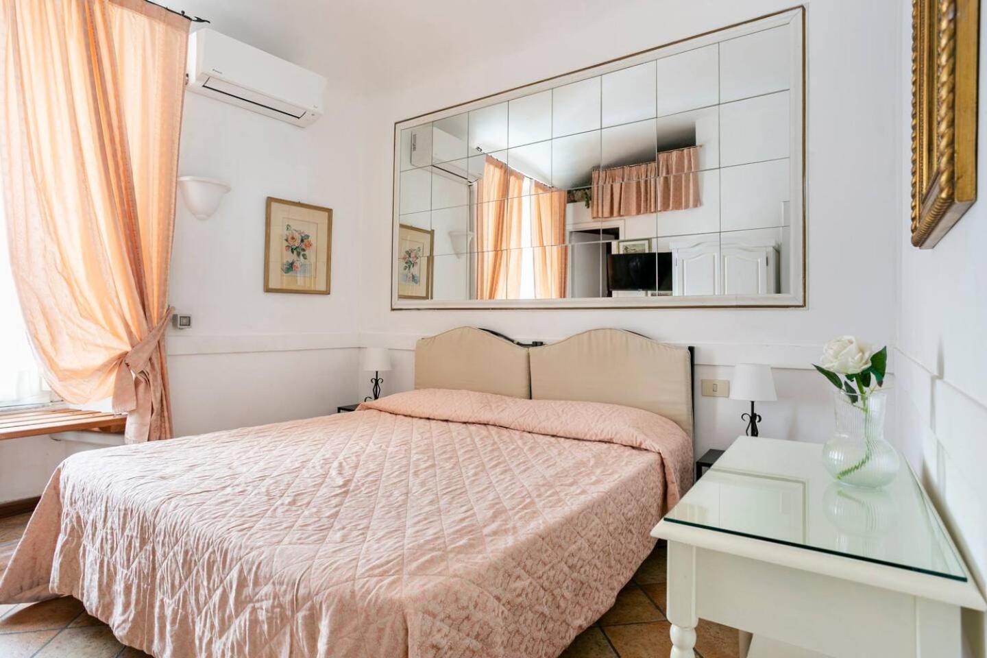Double or Twin Room photo 1