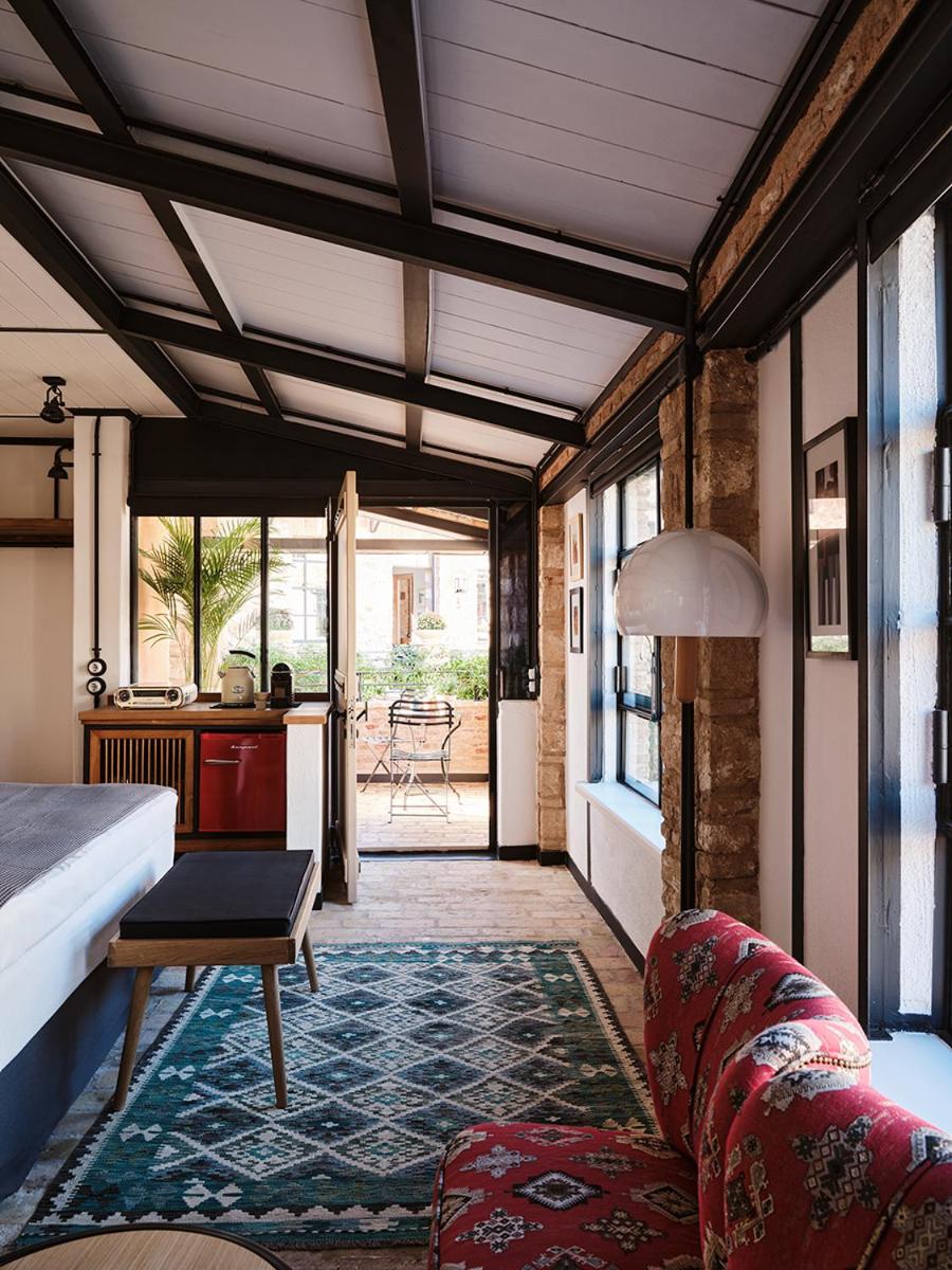 Levanda - Superior Elevated Suite with Private Balcony
