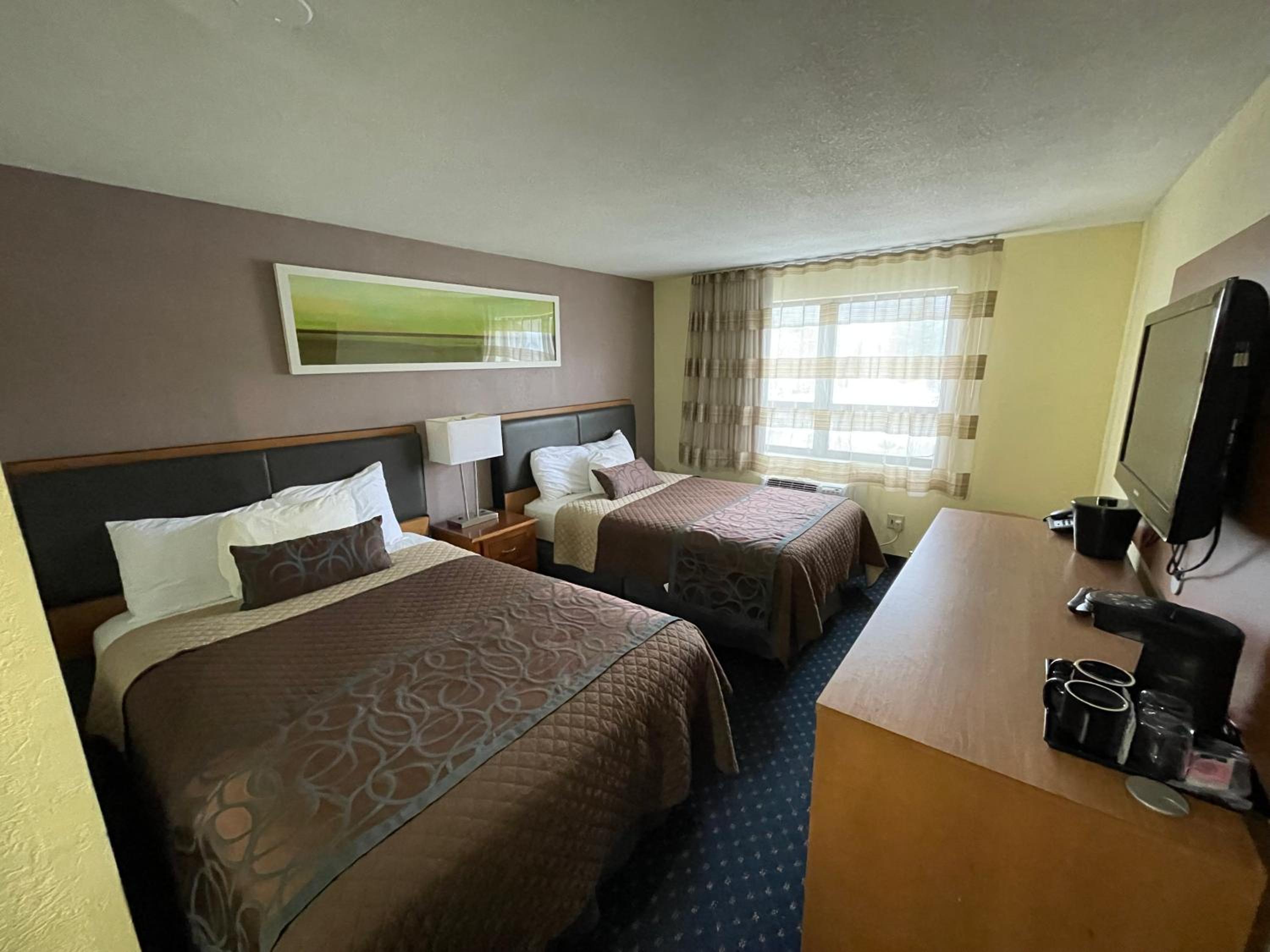 Double Room with Two Double Beds - Photo 1