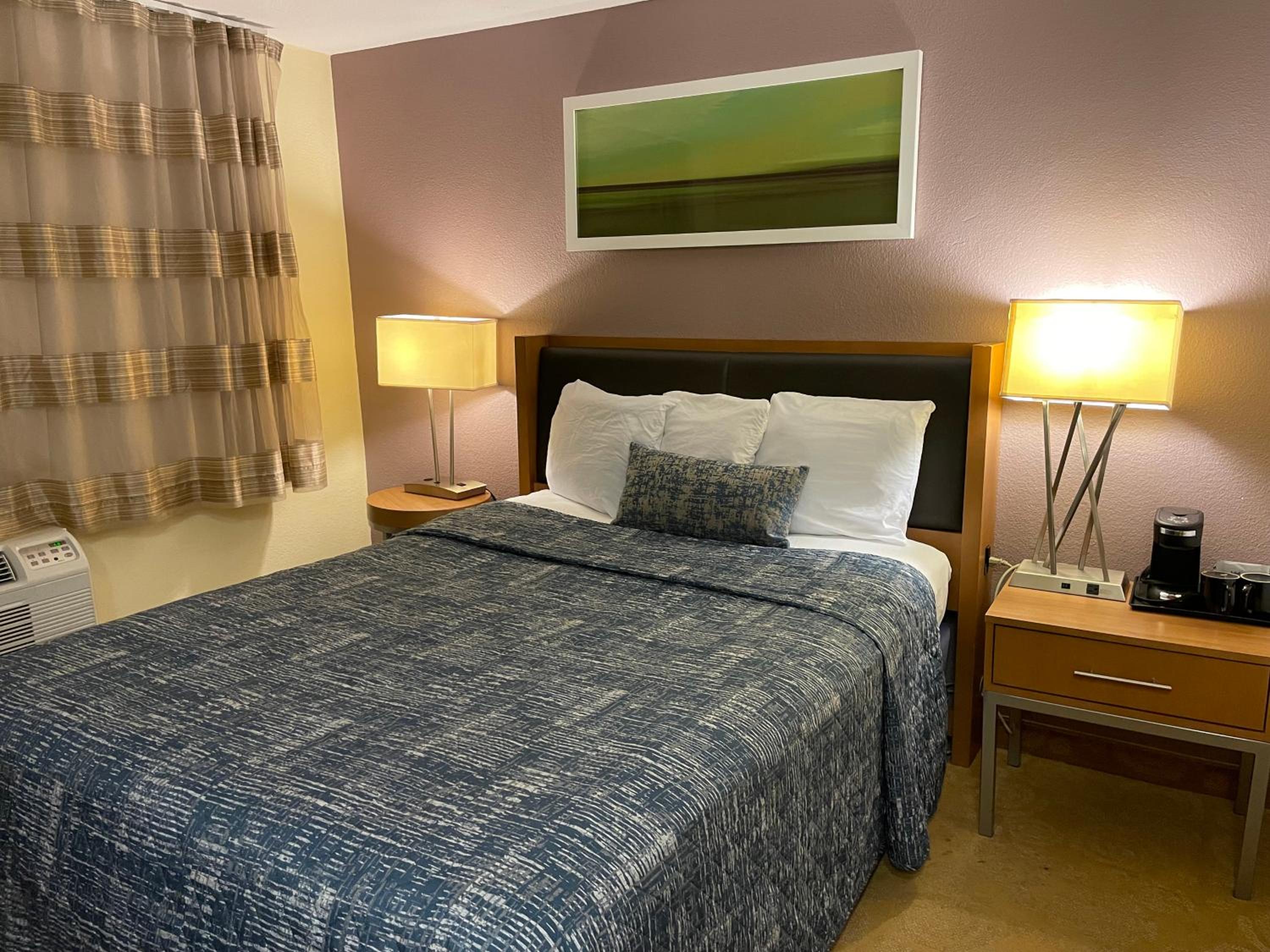 Standard  Double Room - Photo 2