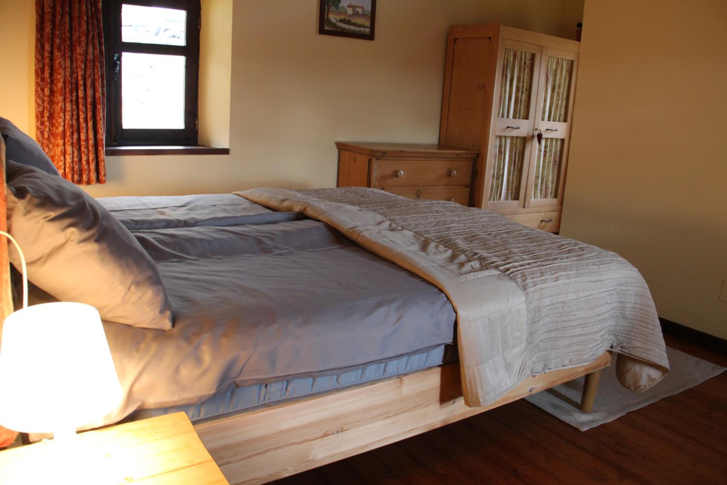 Apartment with Mountain View photo 2
