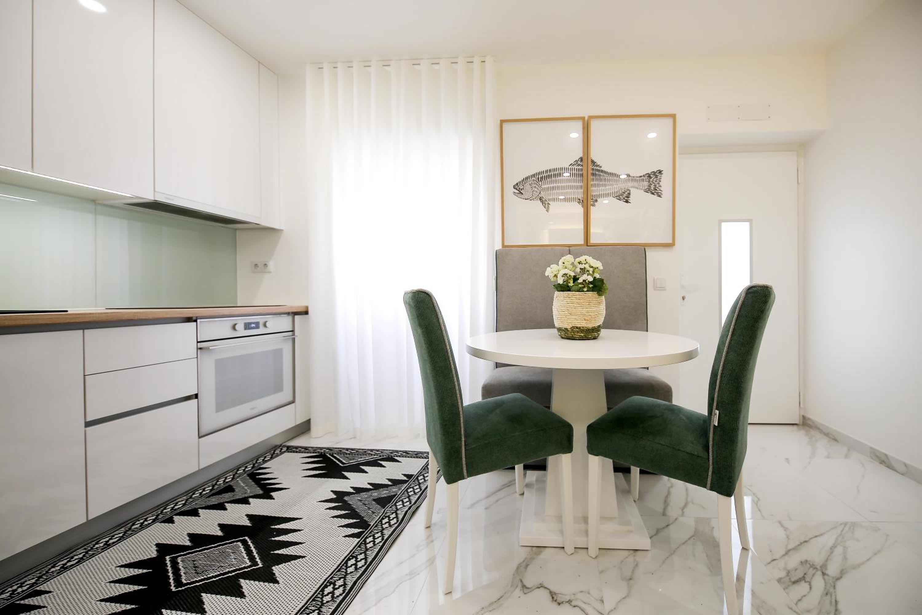 One-Bedroom Apartment - Photo 27