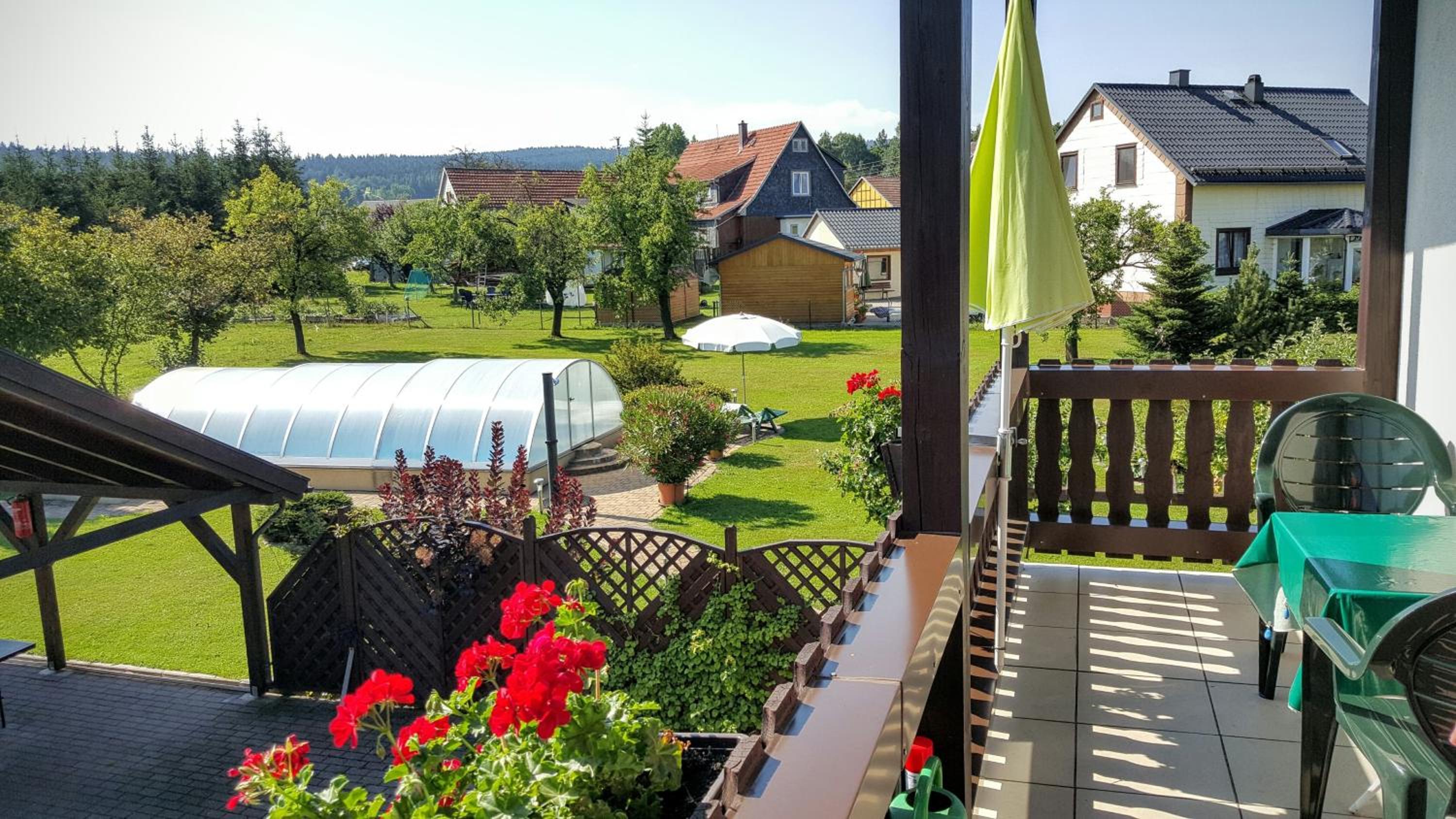 Apartment with Balcony photo 1