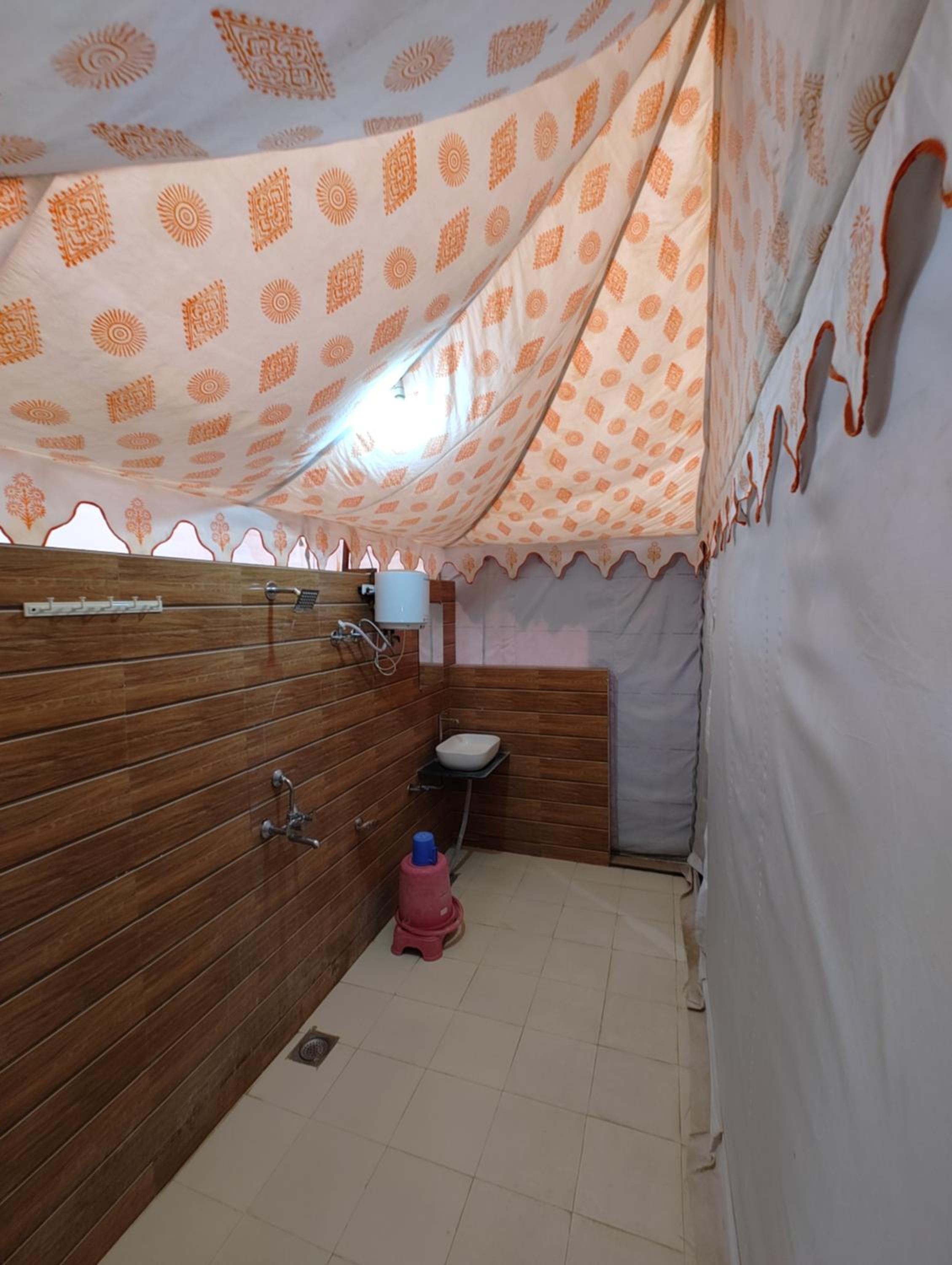 Tent - Photo 19