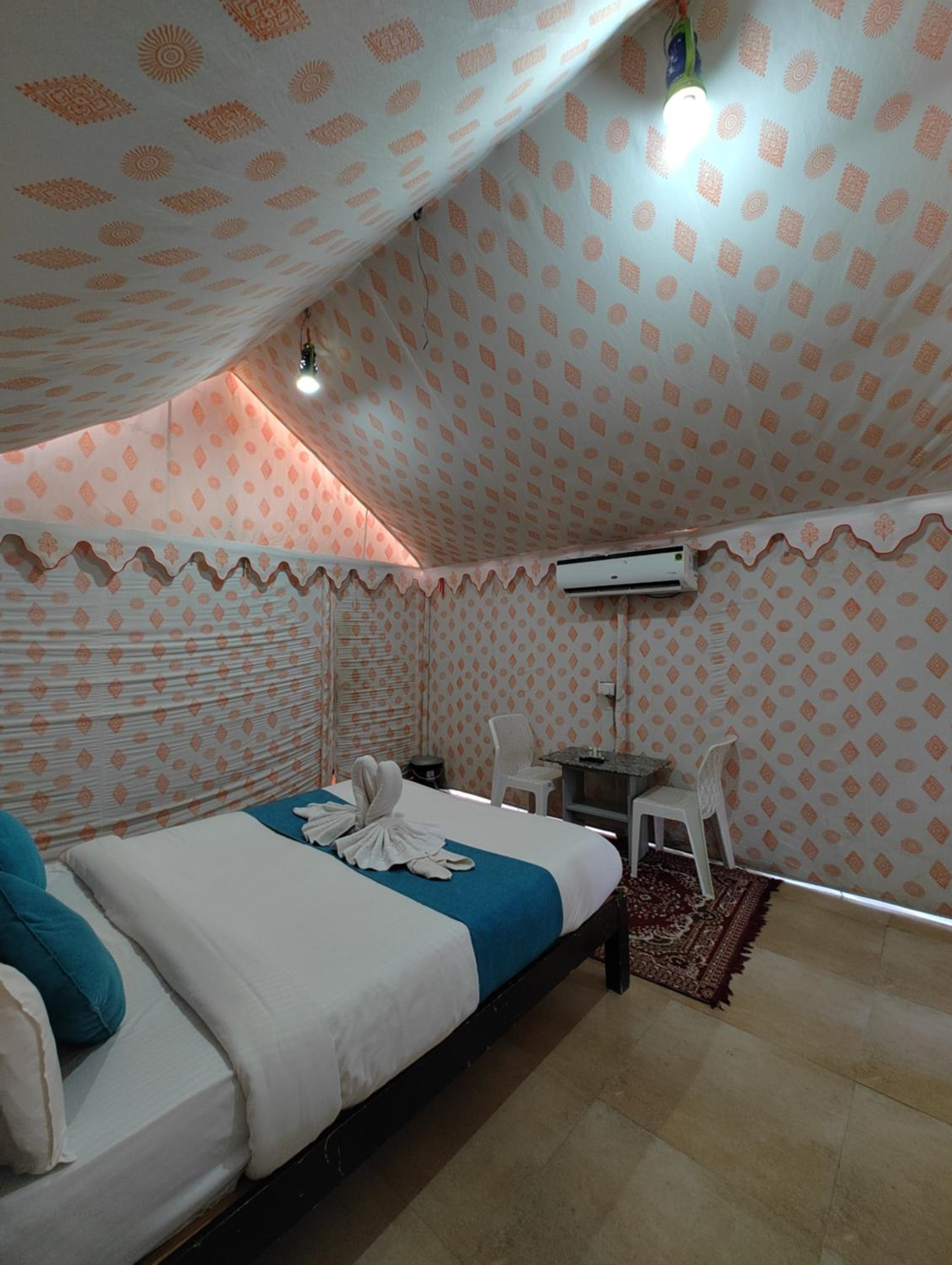 Tent - Photo 4