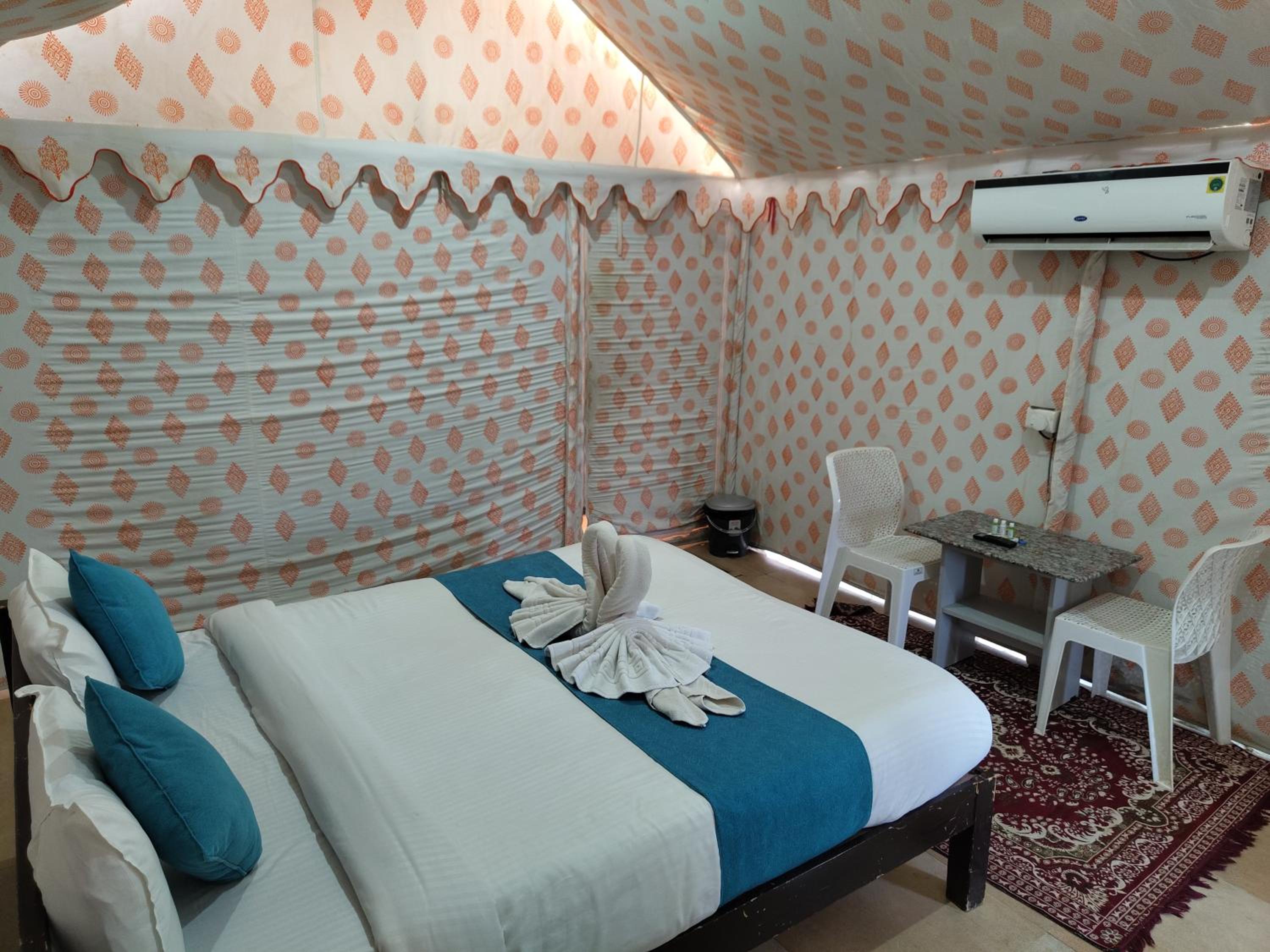 Tent - Photo 8