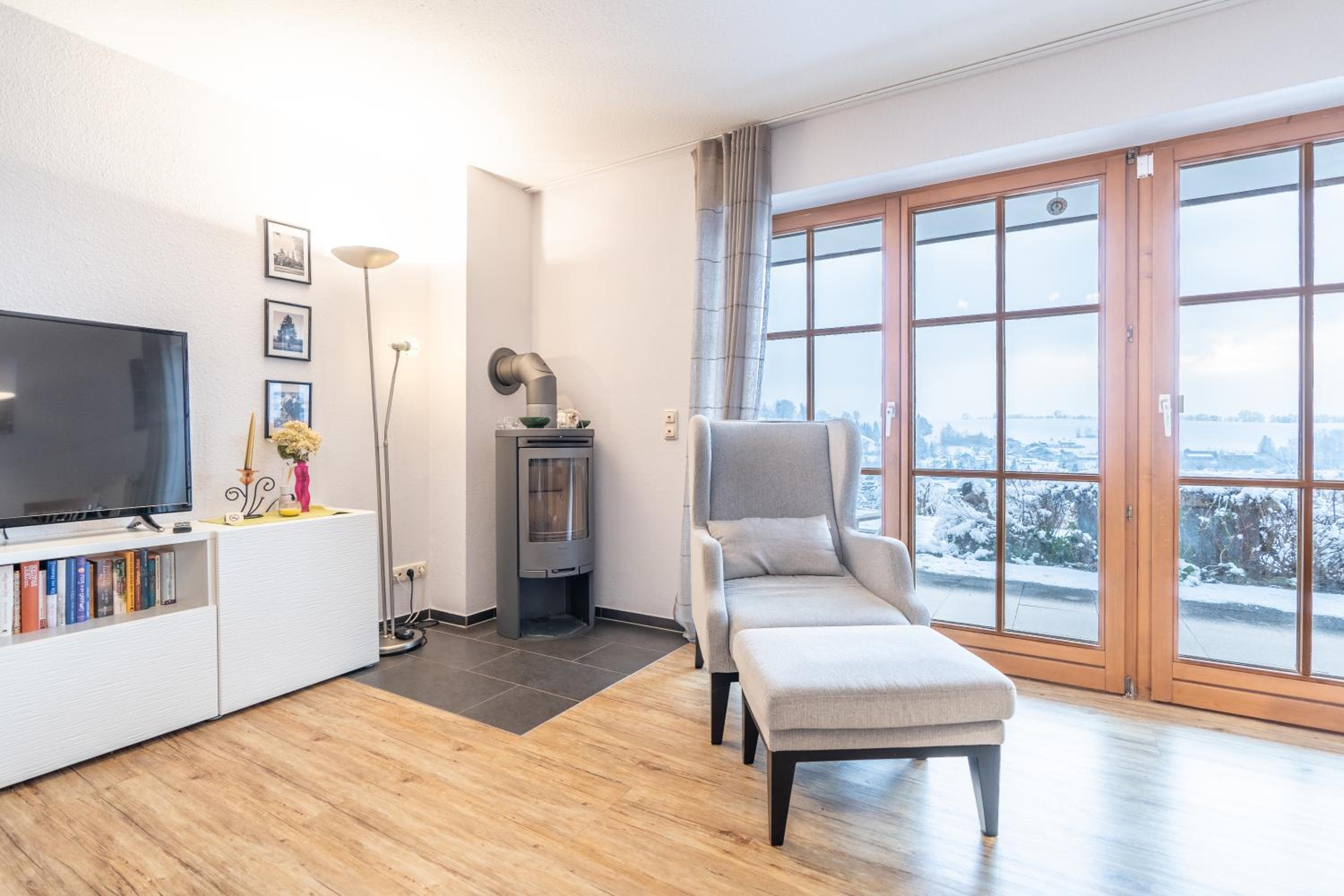 Apartment photo 2