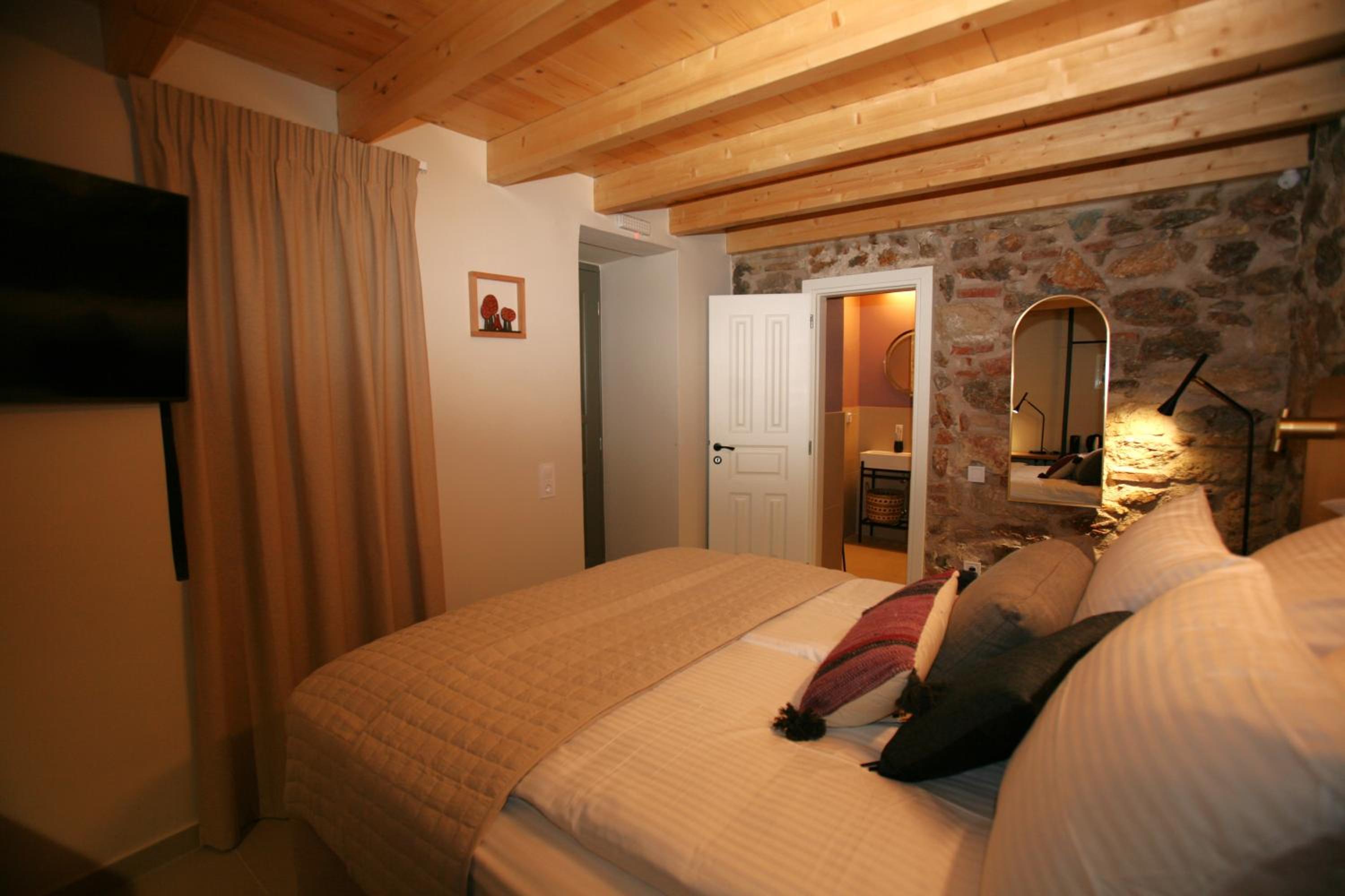 Standard Room photo 3