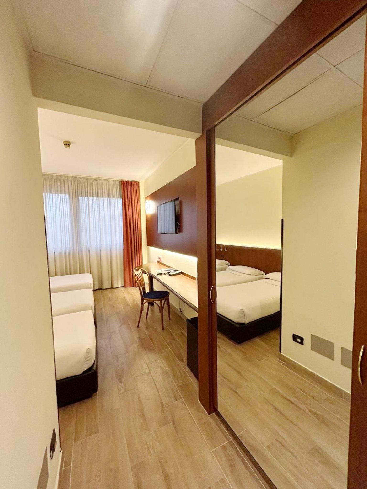 Triple Room - Photo 5