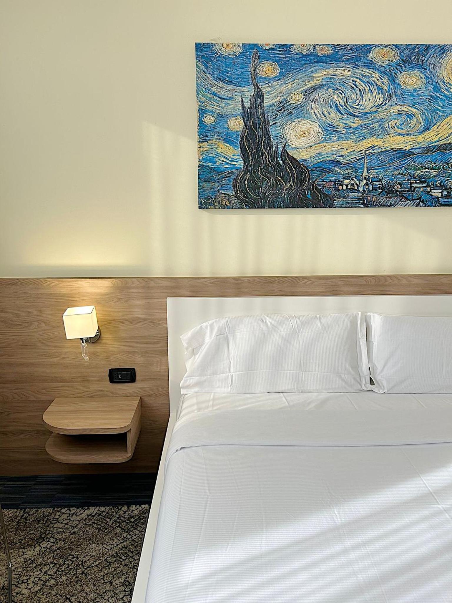 Double Room - Photo 6