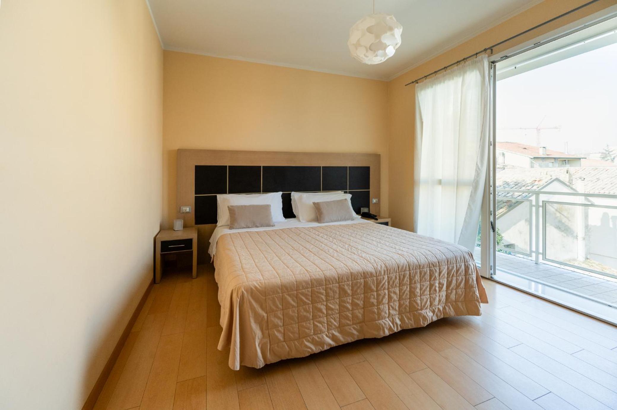 Superior Double or Twin Room - Photo 6