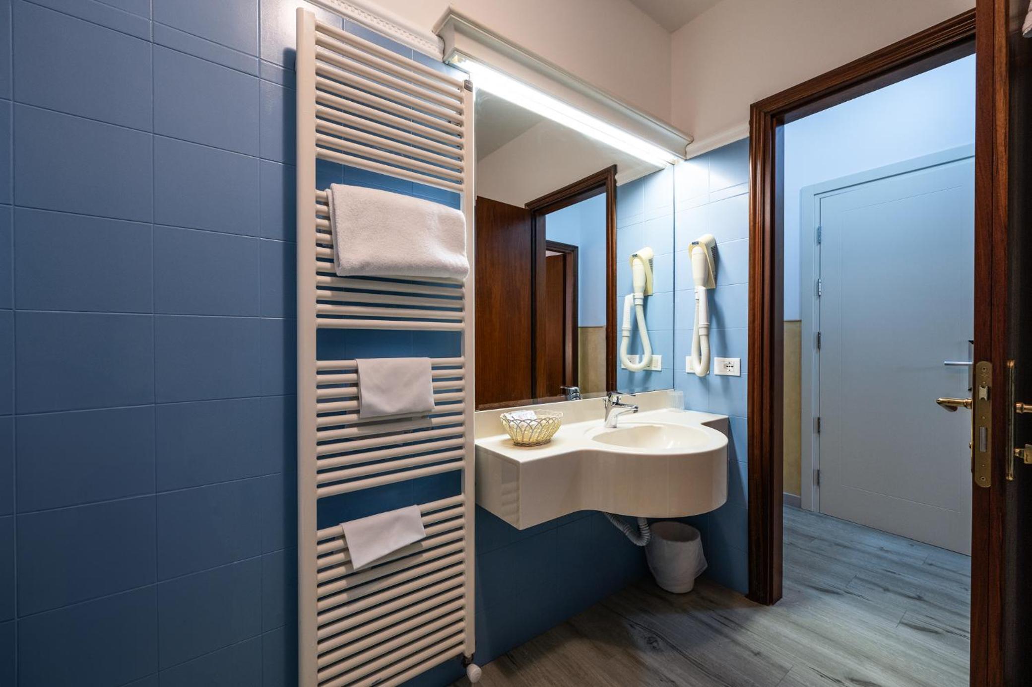 Comfort Double or Twin Room - Photo 8
