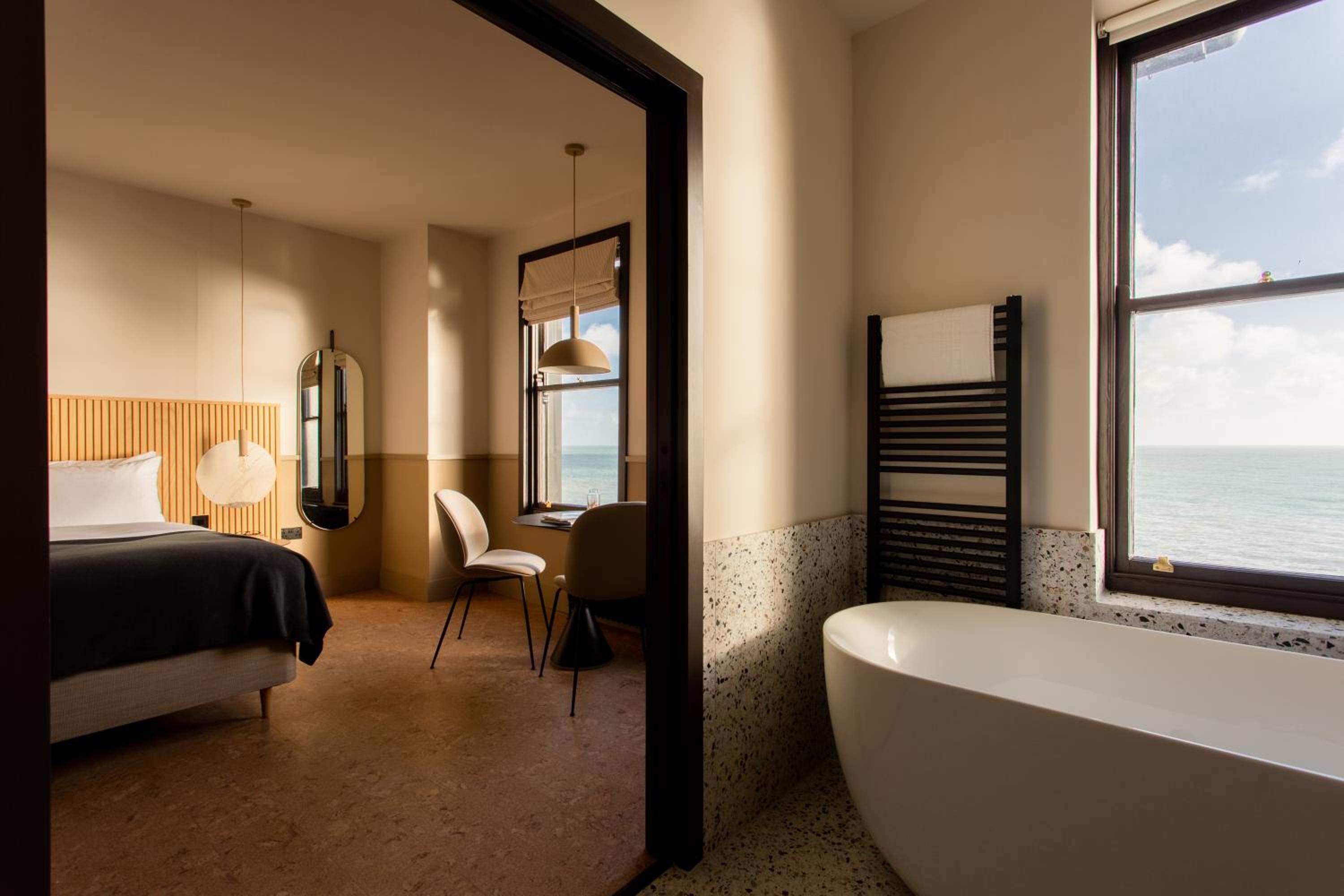 Deluxe Double Room with Sea View - Photo 1