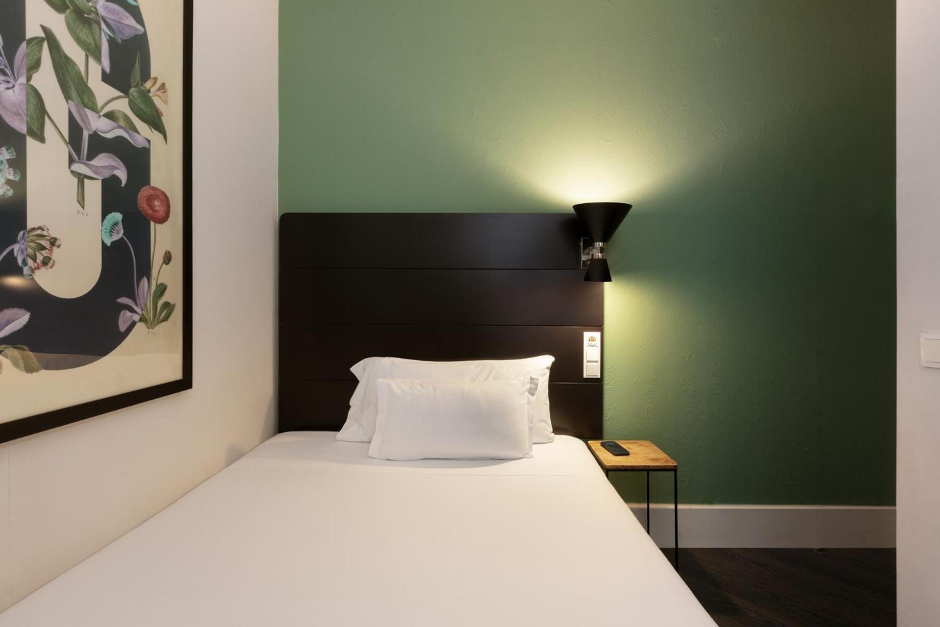 Single Room photo 2
