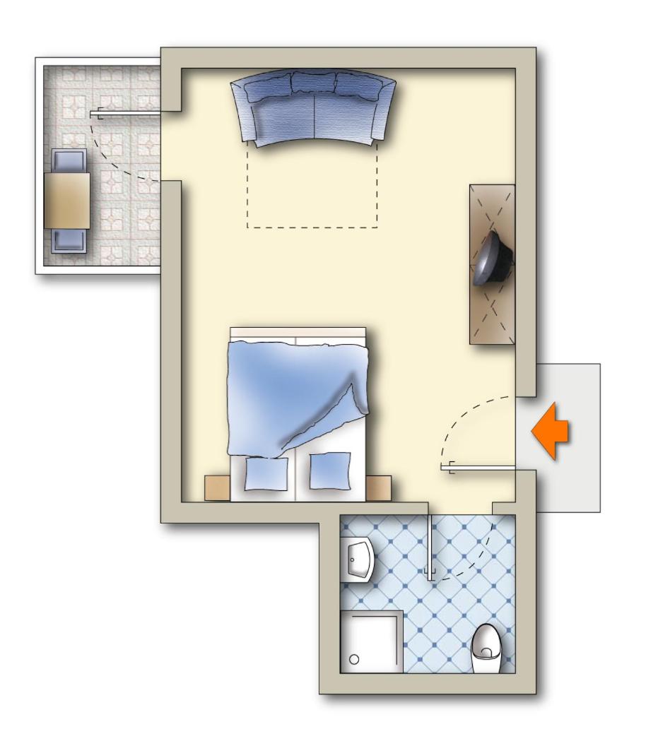 Family Room with Balcony - Photo 3