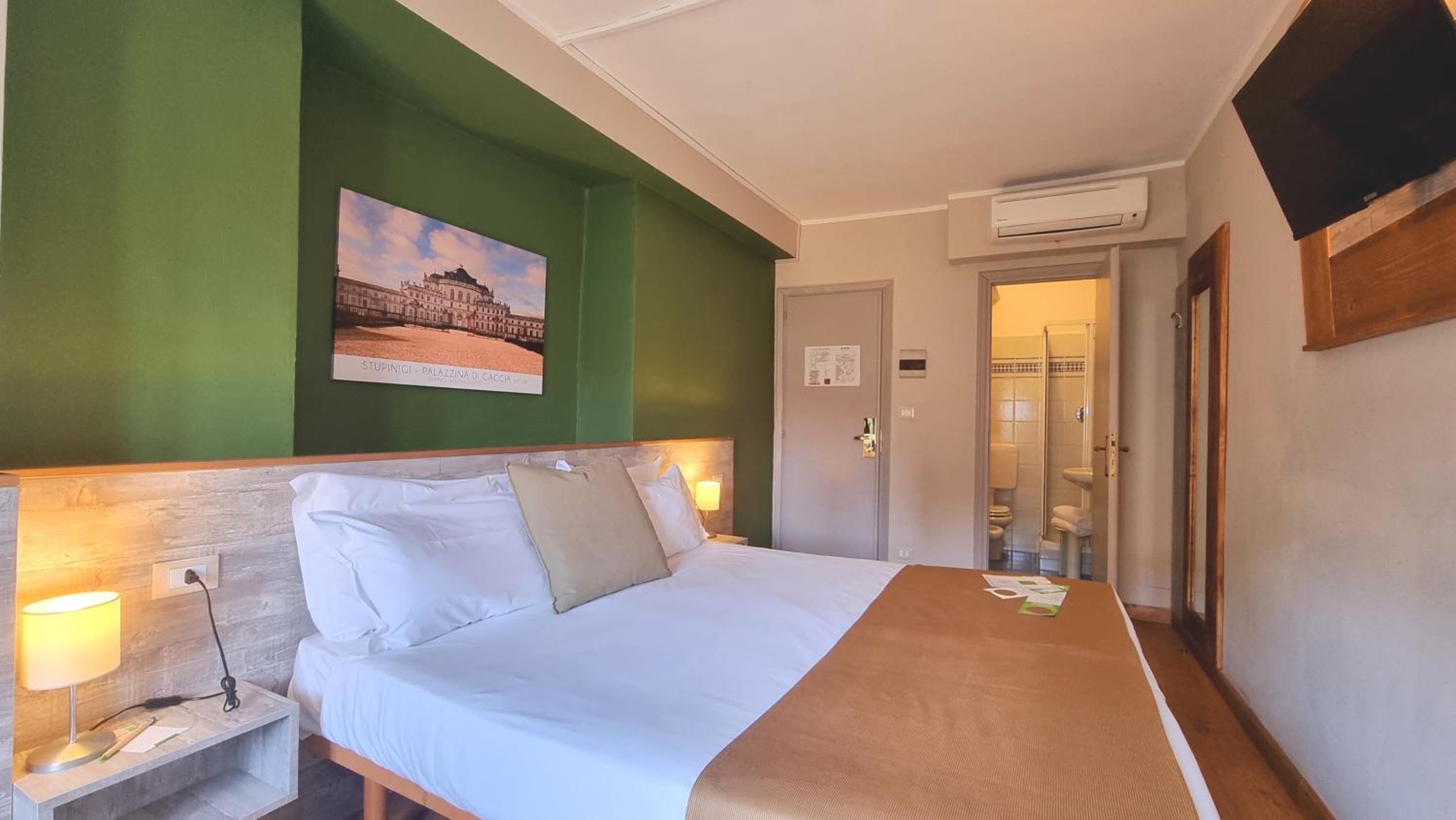 Double Room - Photo 2