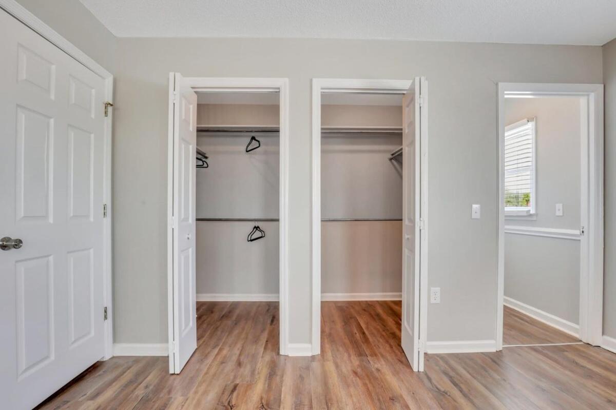 Apartment - Photo 33