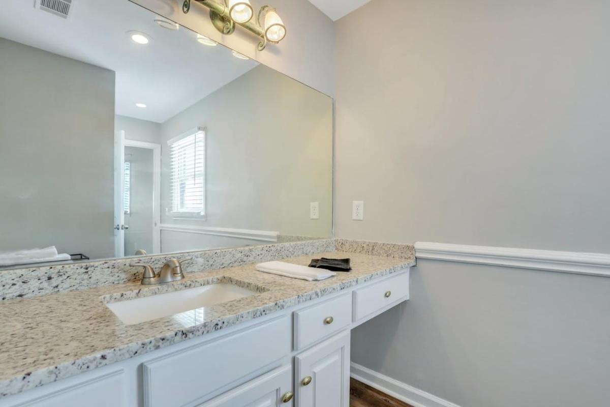 Apartment - Photo 35
