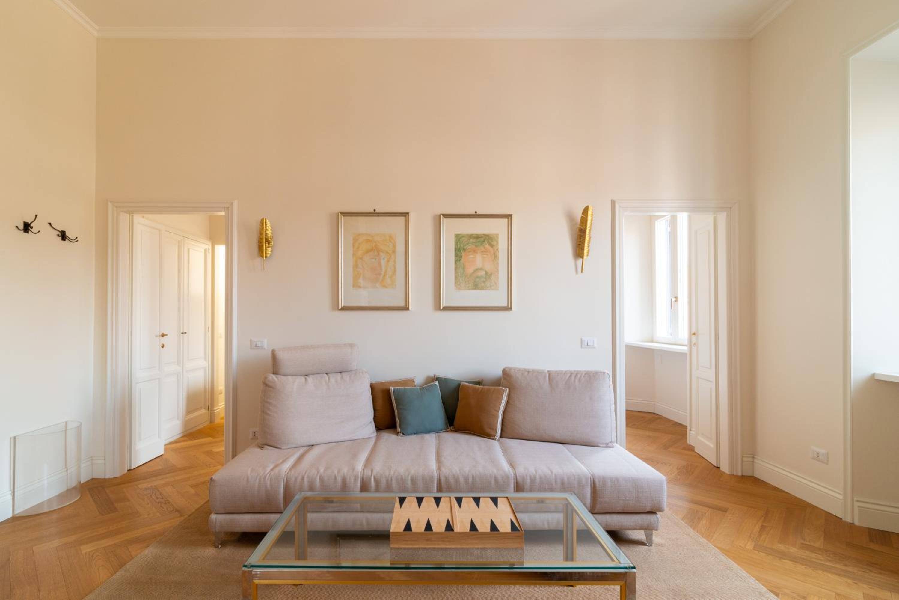 Deluxe Apartment