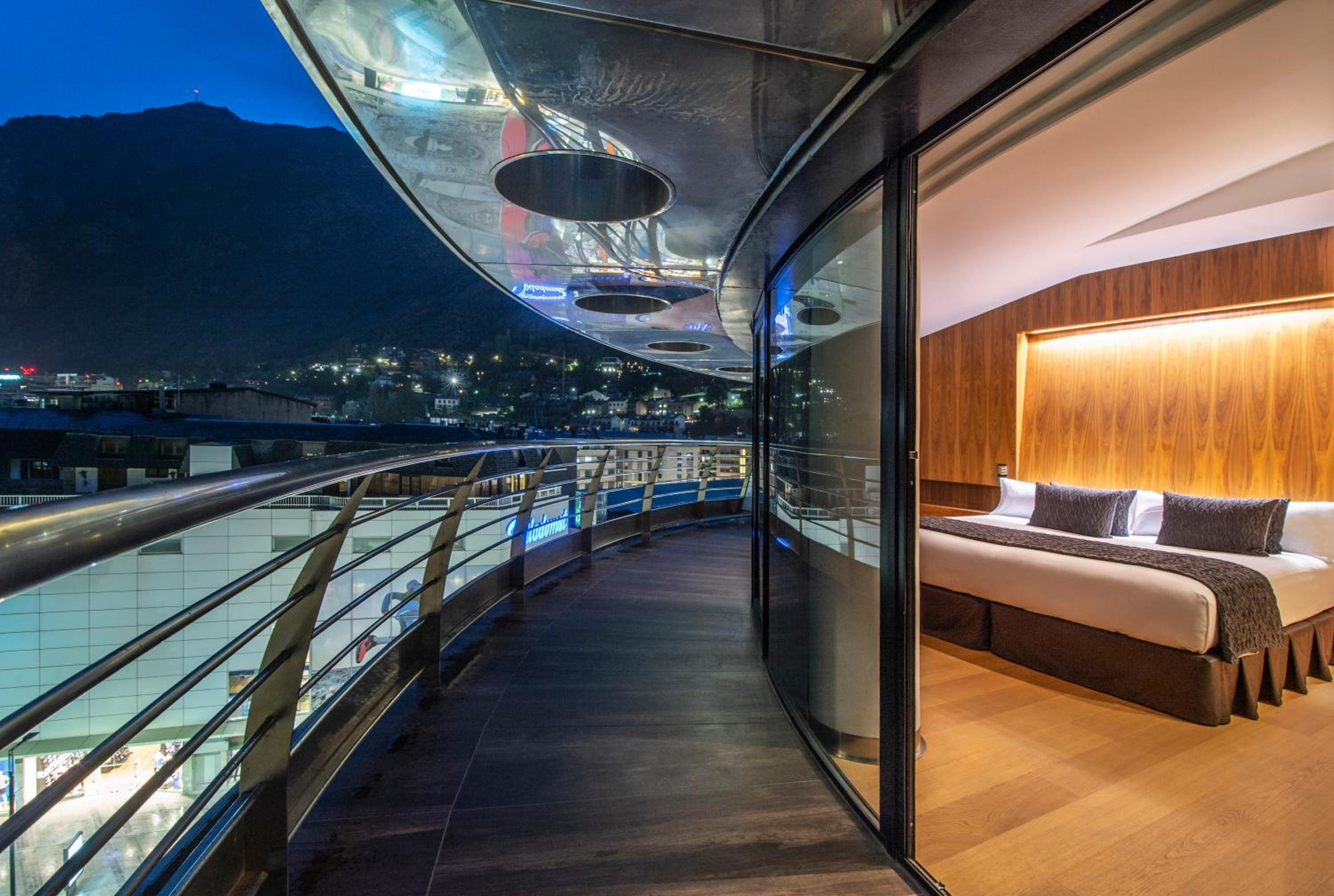 Junior Suite with Terrace