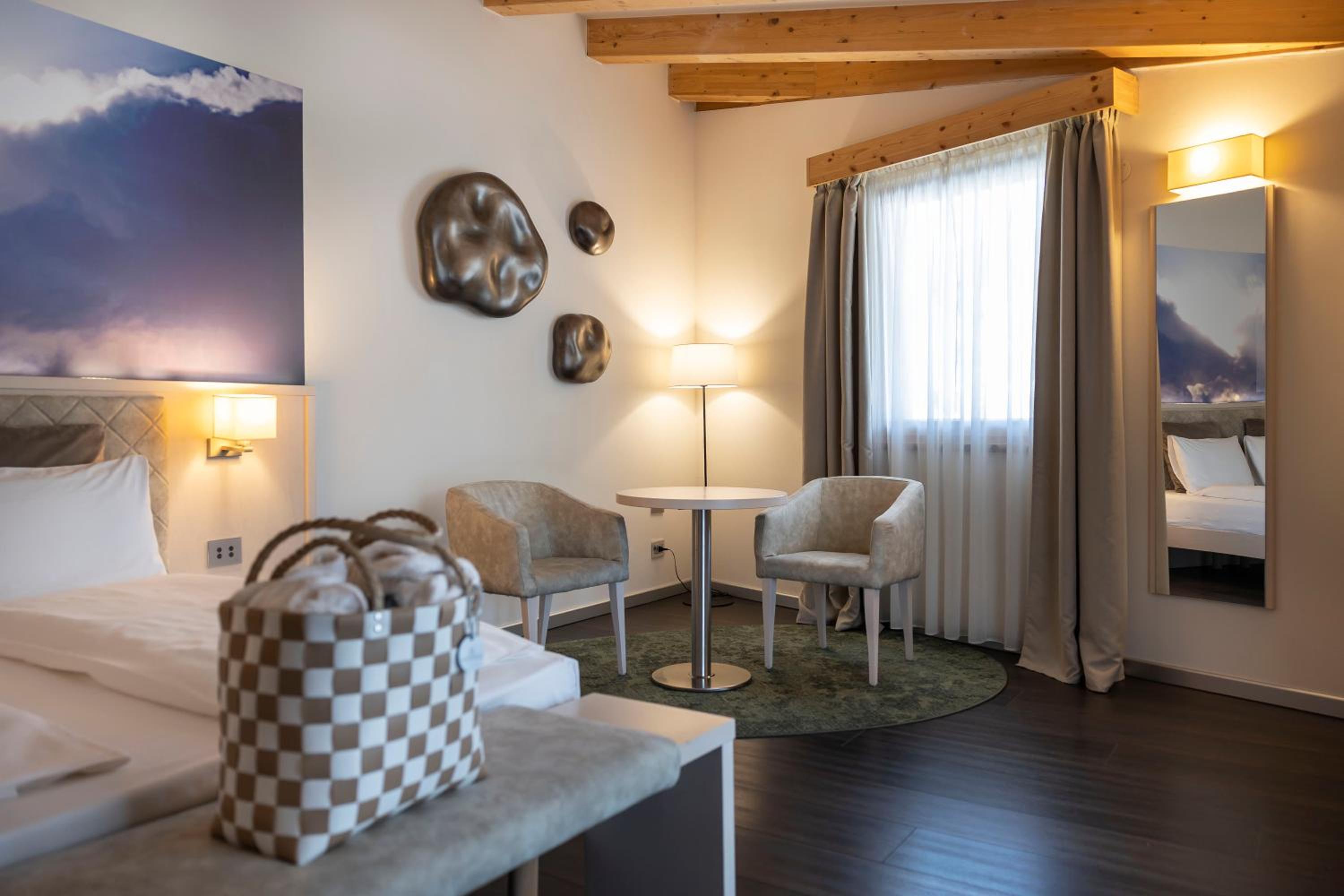 Superior Double or Twin Room - Photo 7