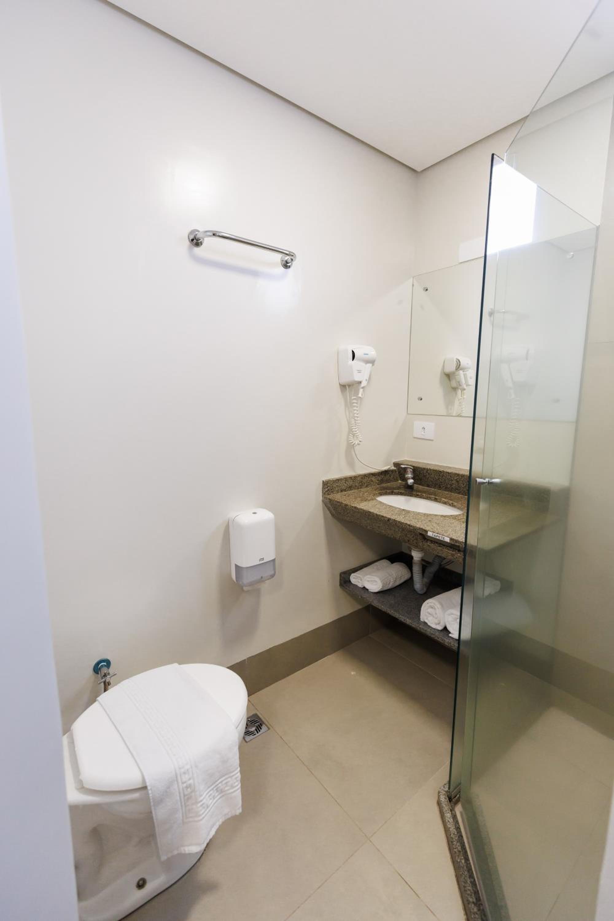 Double or Twin Room - Photo 2