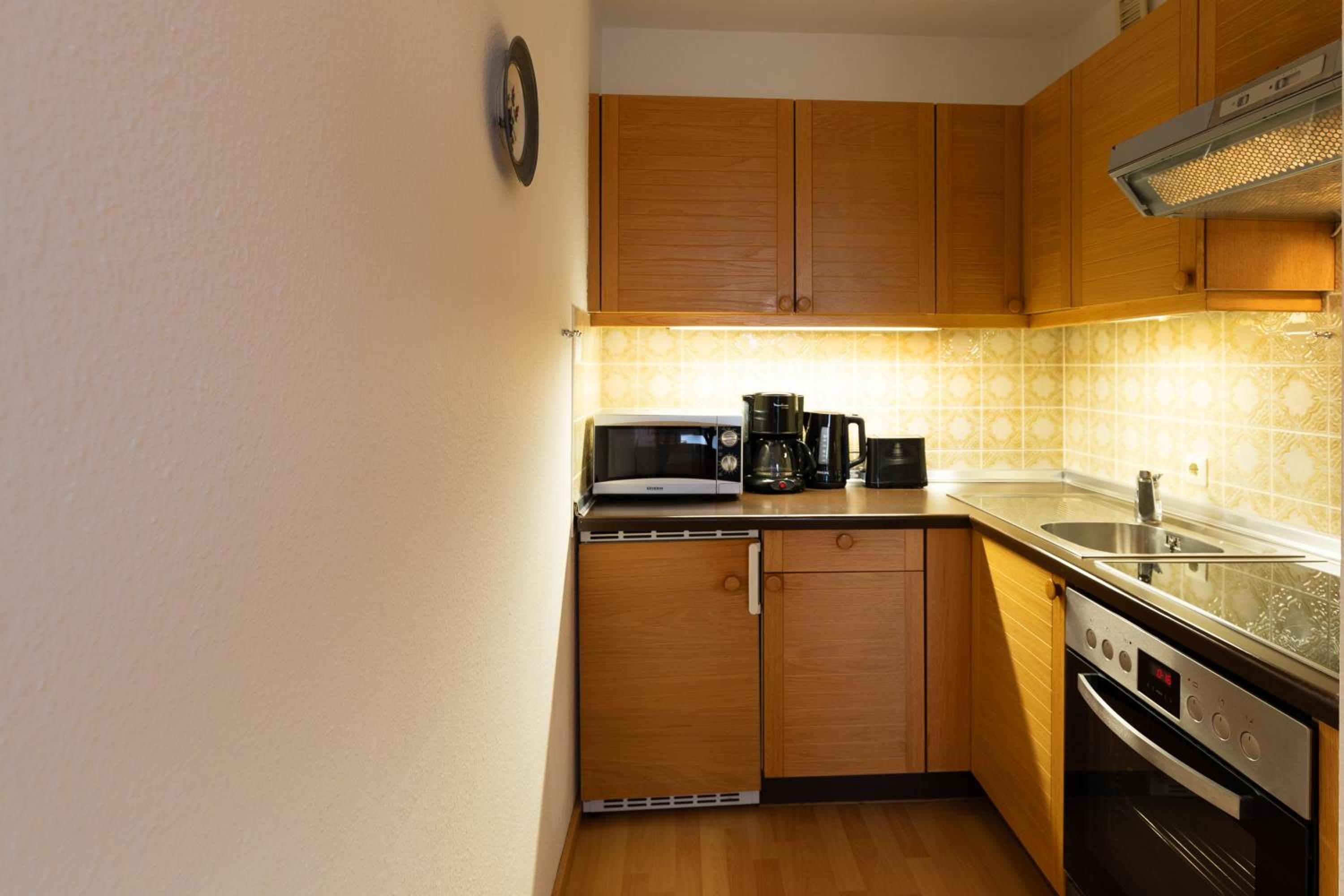 Apartment With Balcony photo 2
