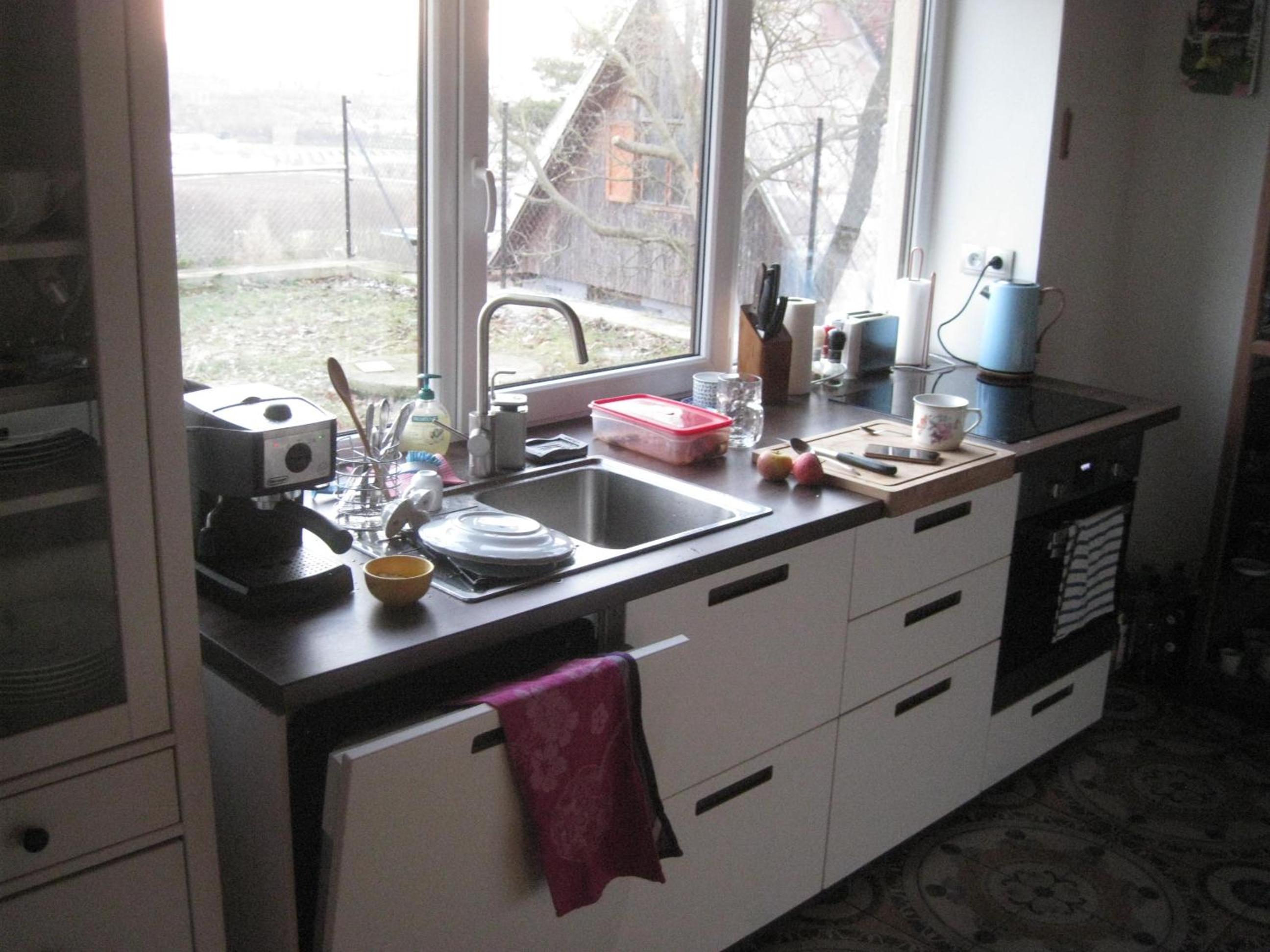 Three-Bedroom House photo 3