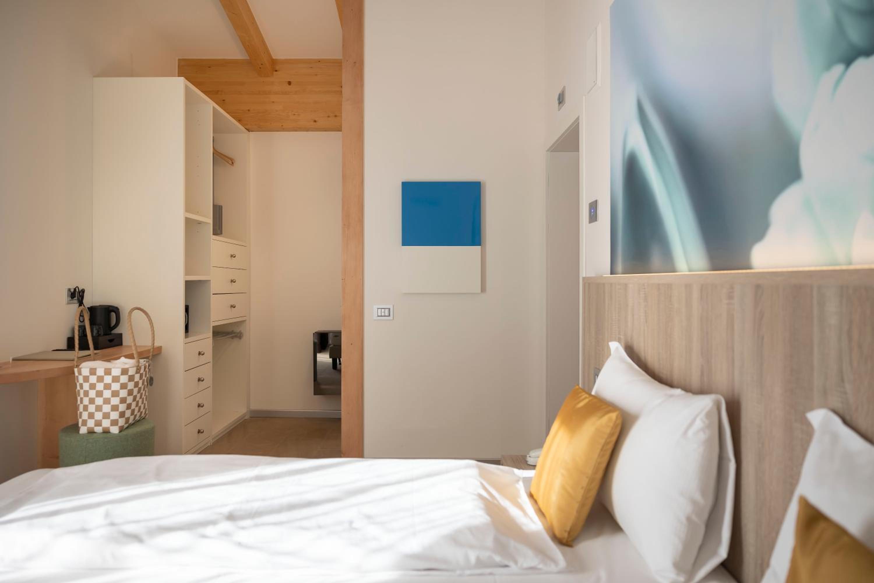 Standard Double or Twin Room - Photo 2