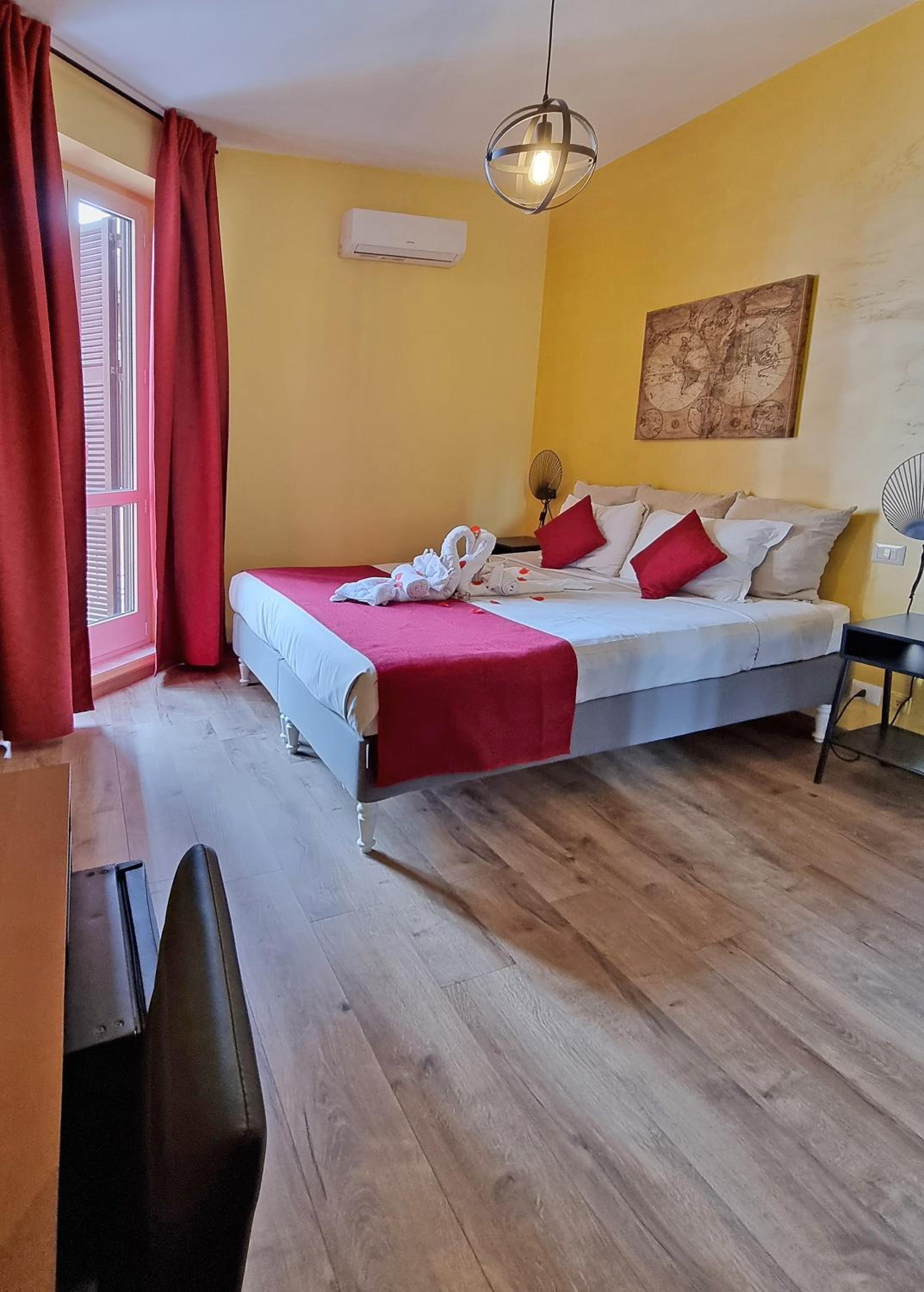 Twin Room with Private External Bathroom photo 1