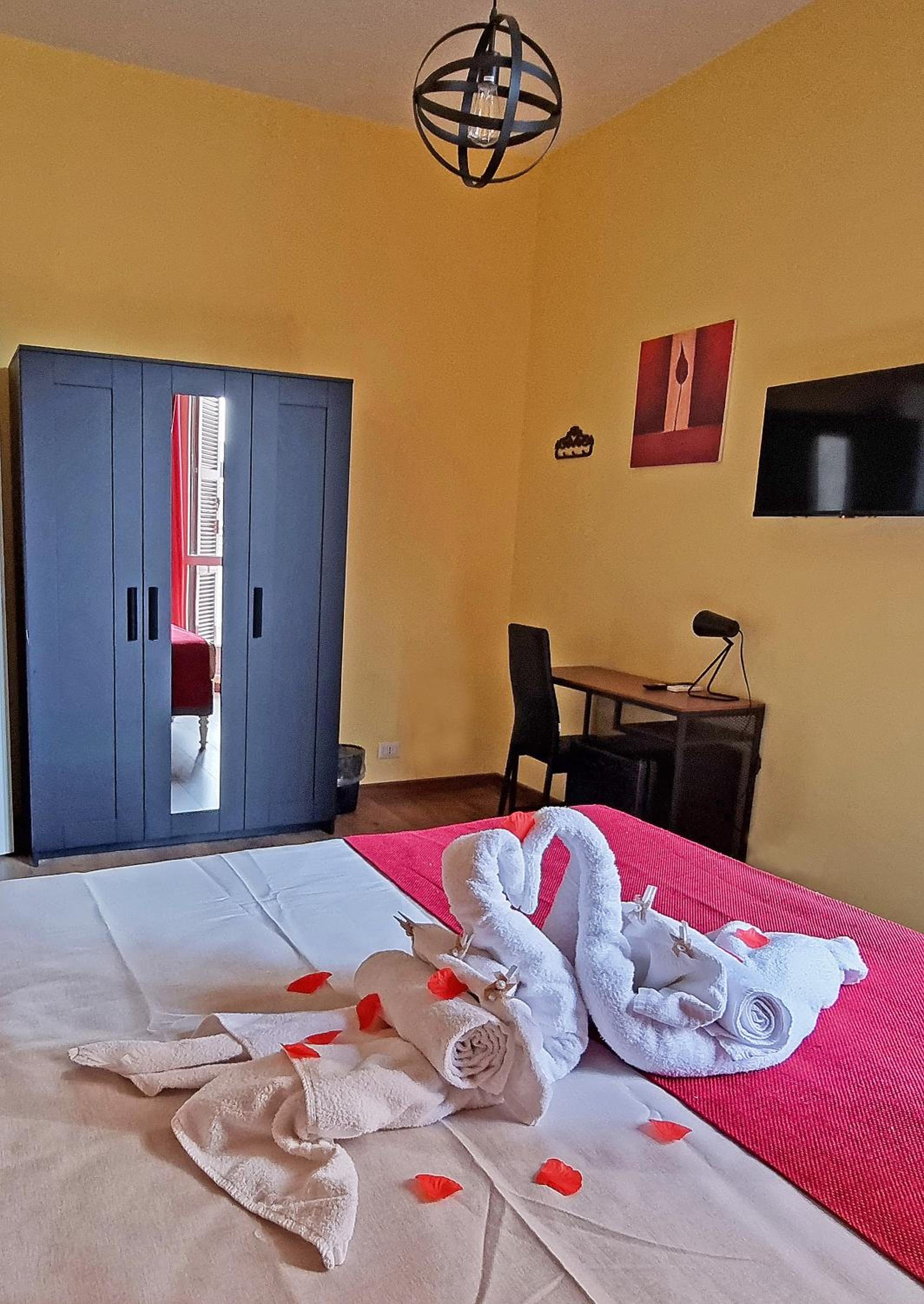 Twin Room with Private External Bathroom photo 2