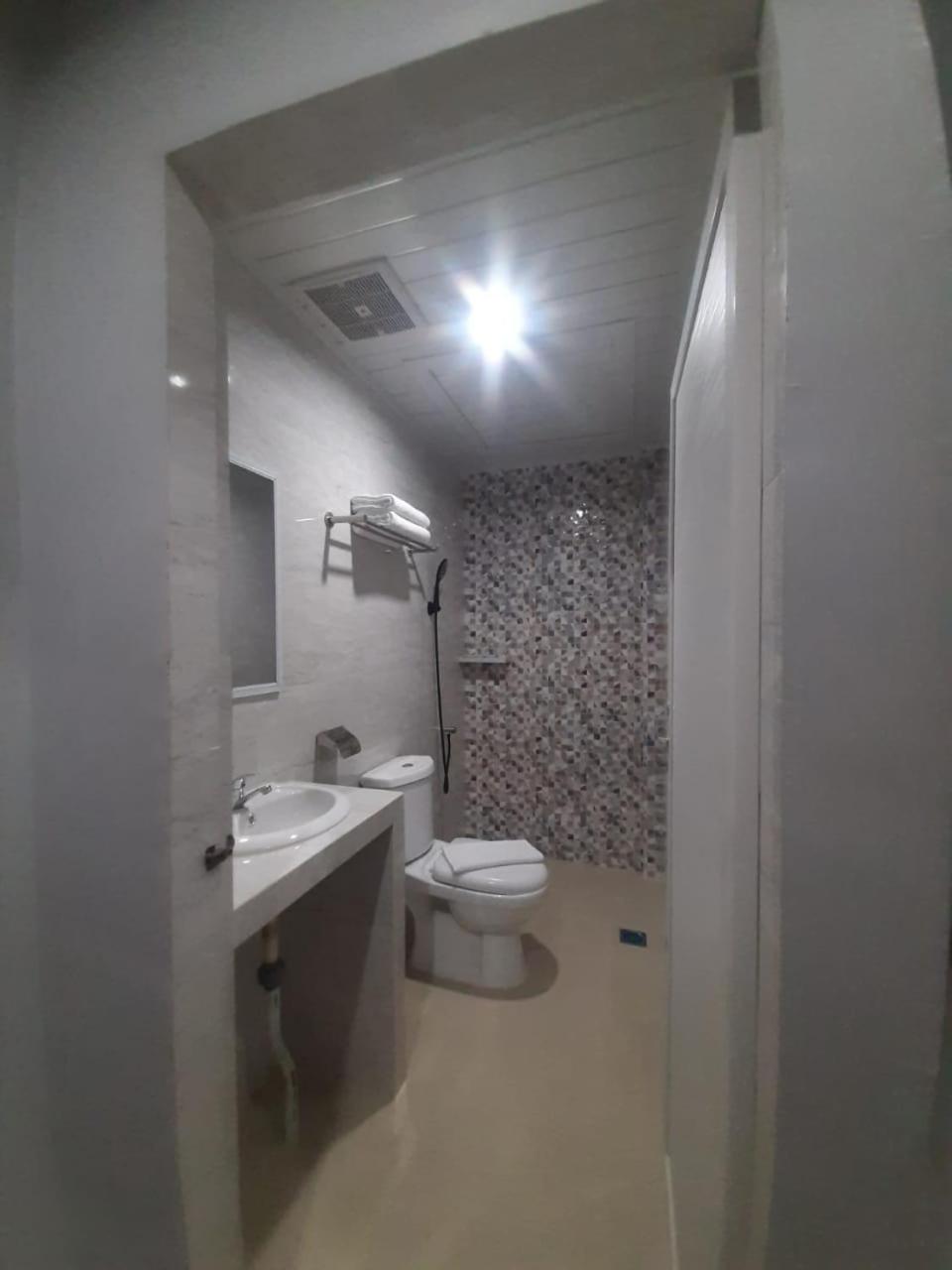 Deluxe Double Room - Photo 7