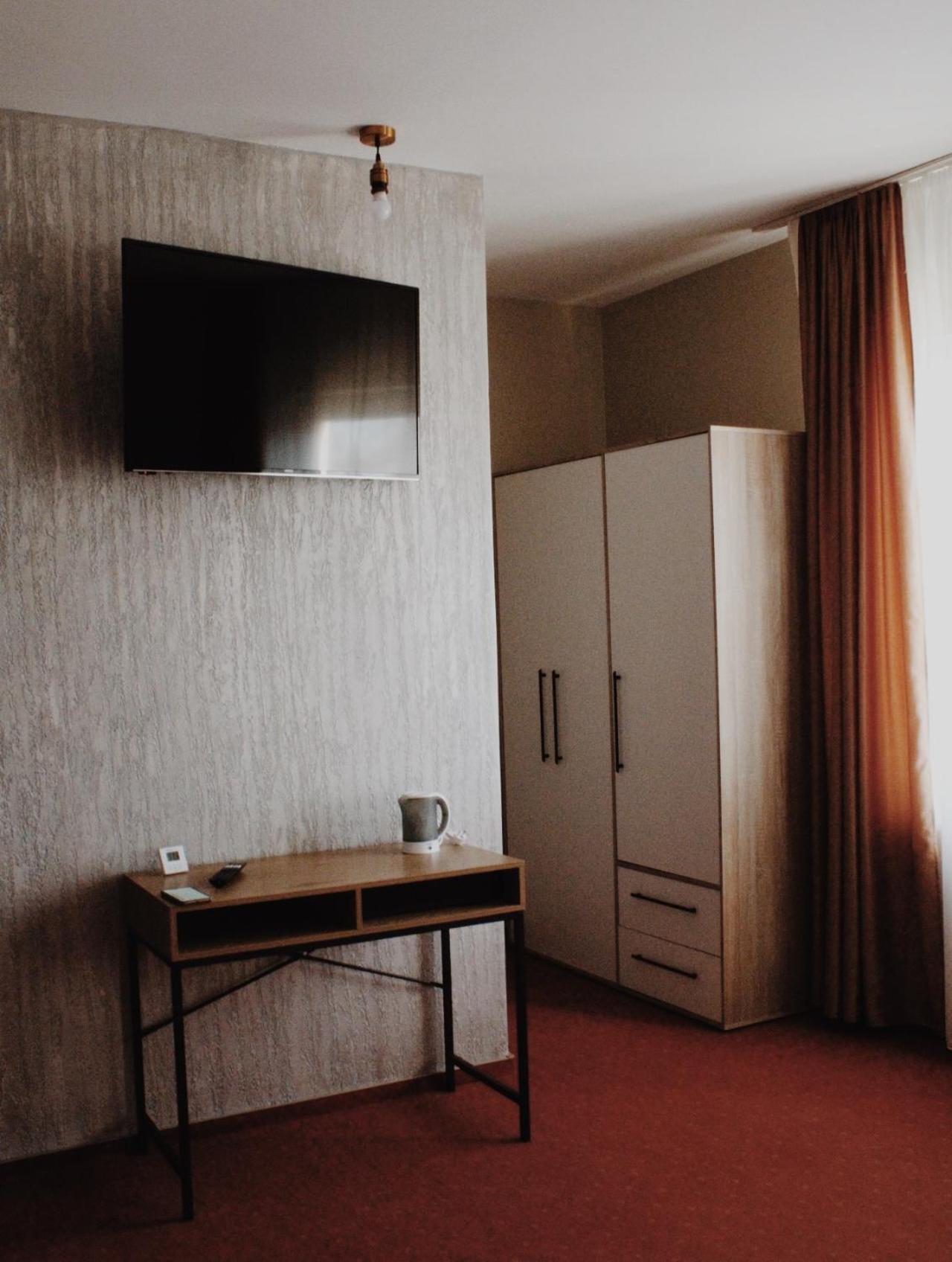Double or Twin Room photo 2