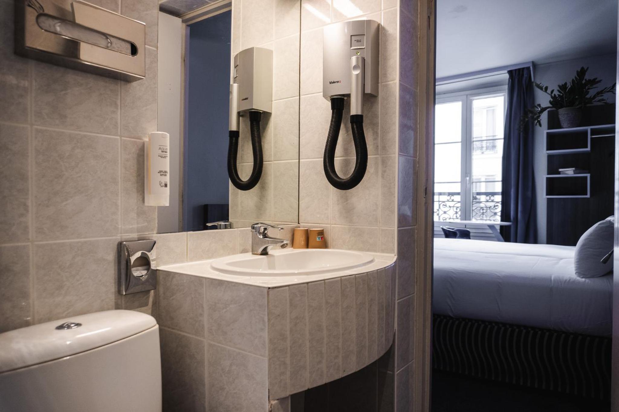Superior Twin Room photo 3