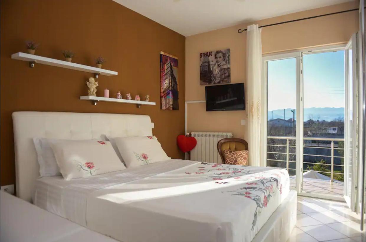 Double Room with Private Bathroom photo 1