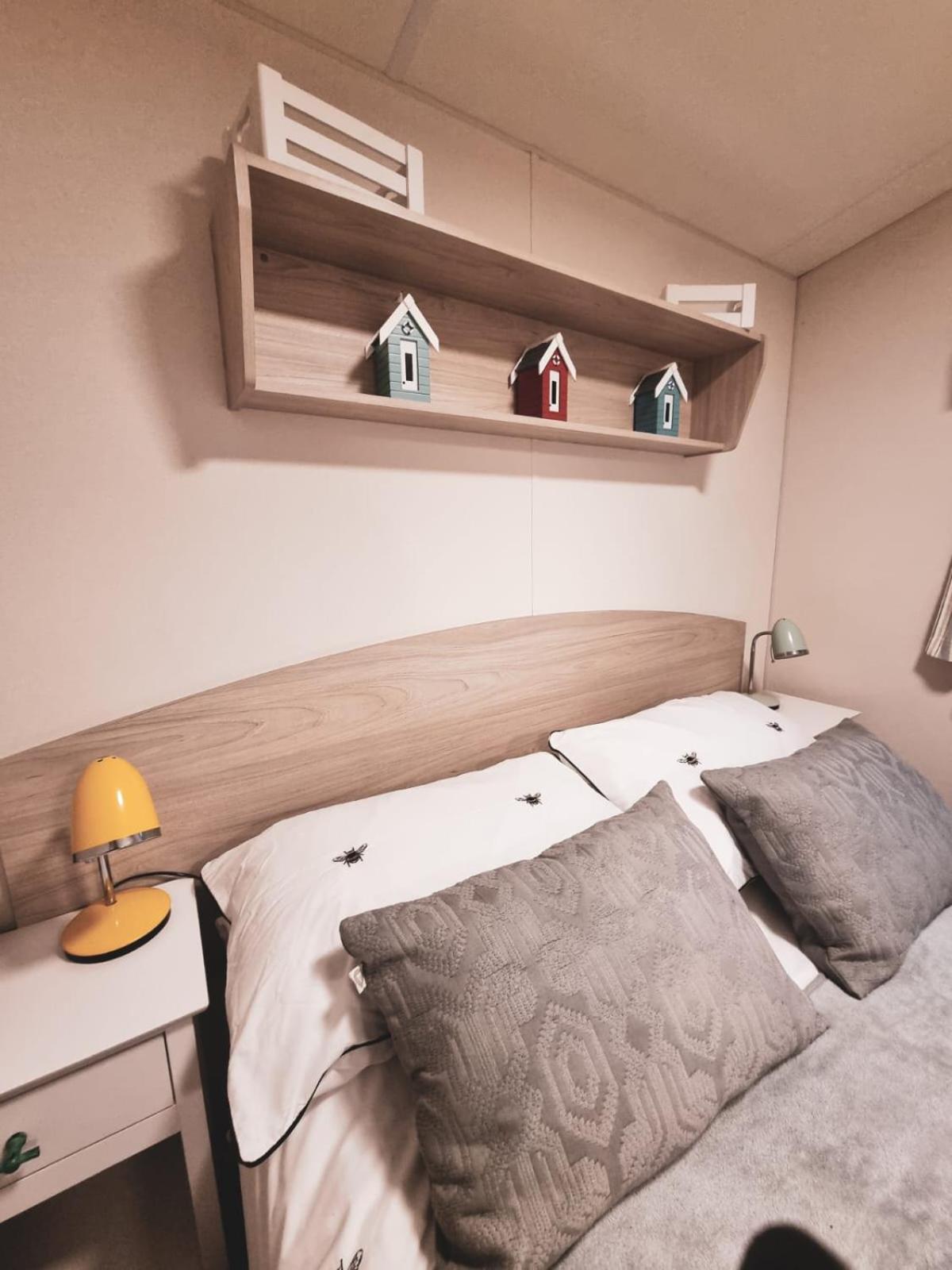 Mobile Home photo 1
