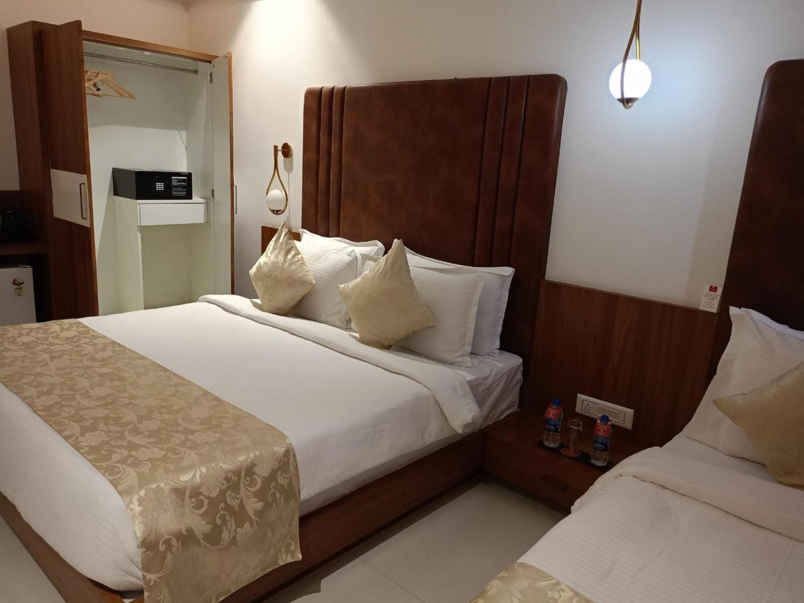 Deluxe Double Room - Photo 4