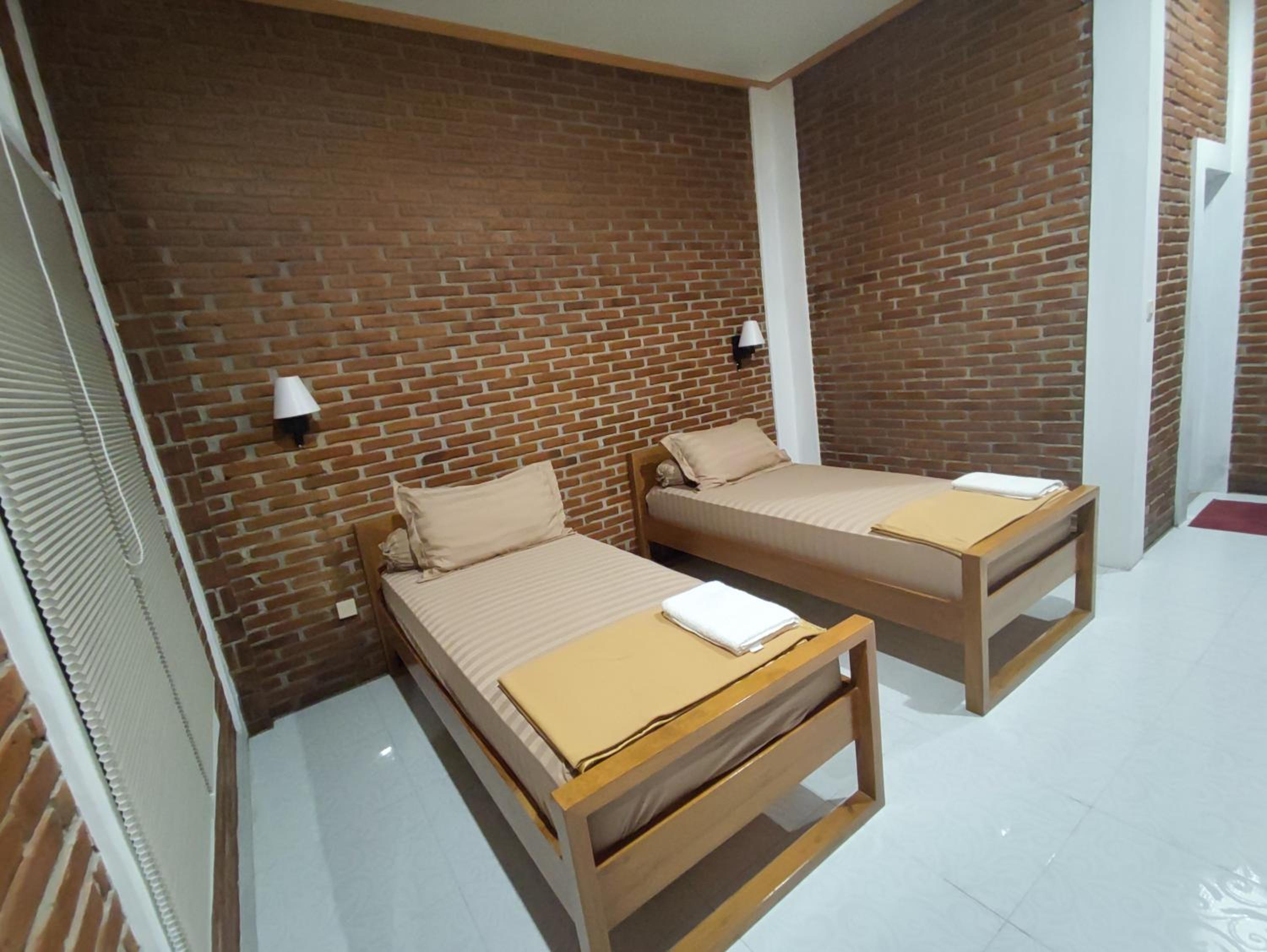 Deluxe Twin Room - Photo 6