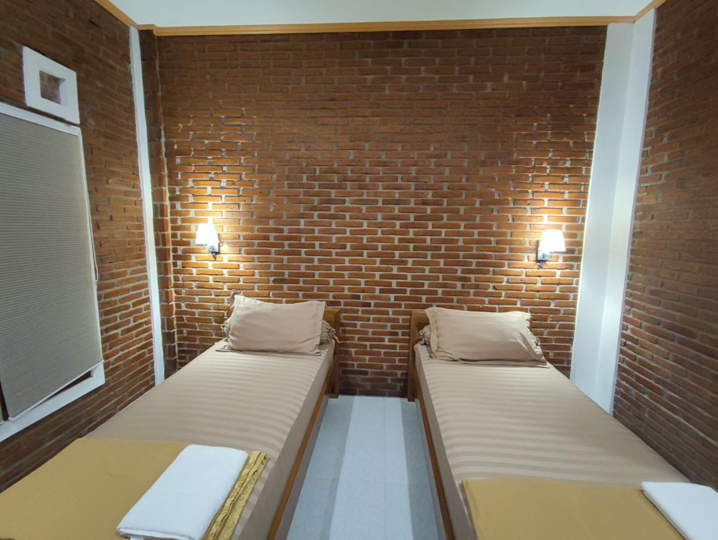 Deluxe Twin Room - Photo 7
