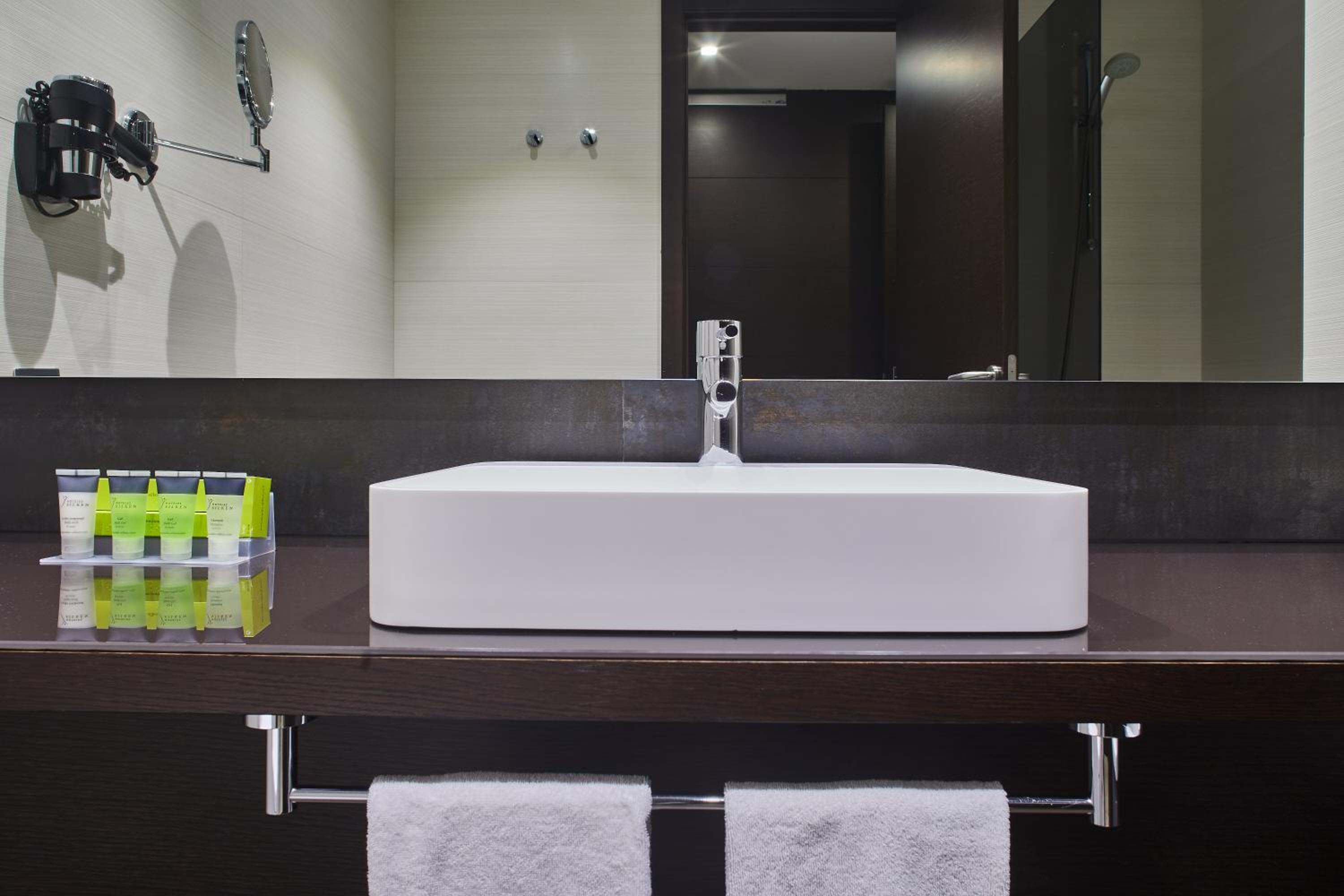 Double or Twin Comfort Room photo 2