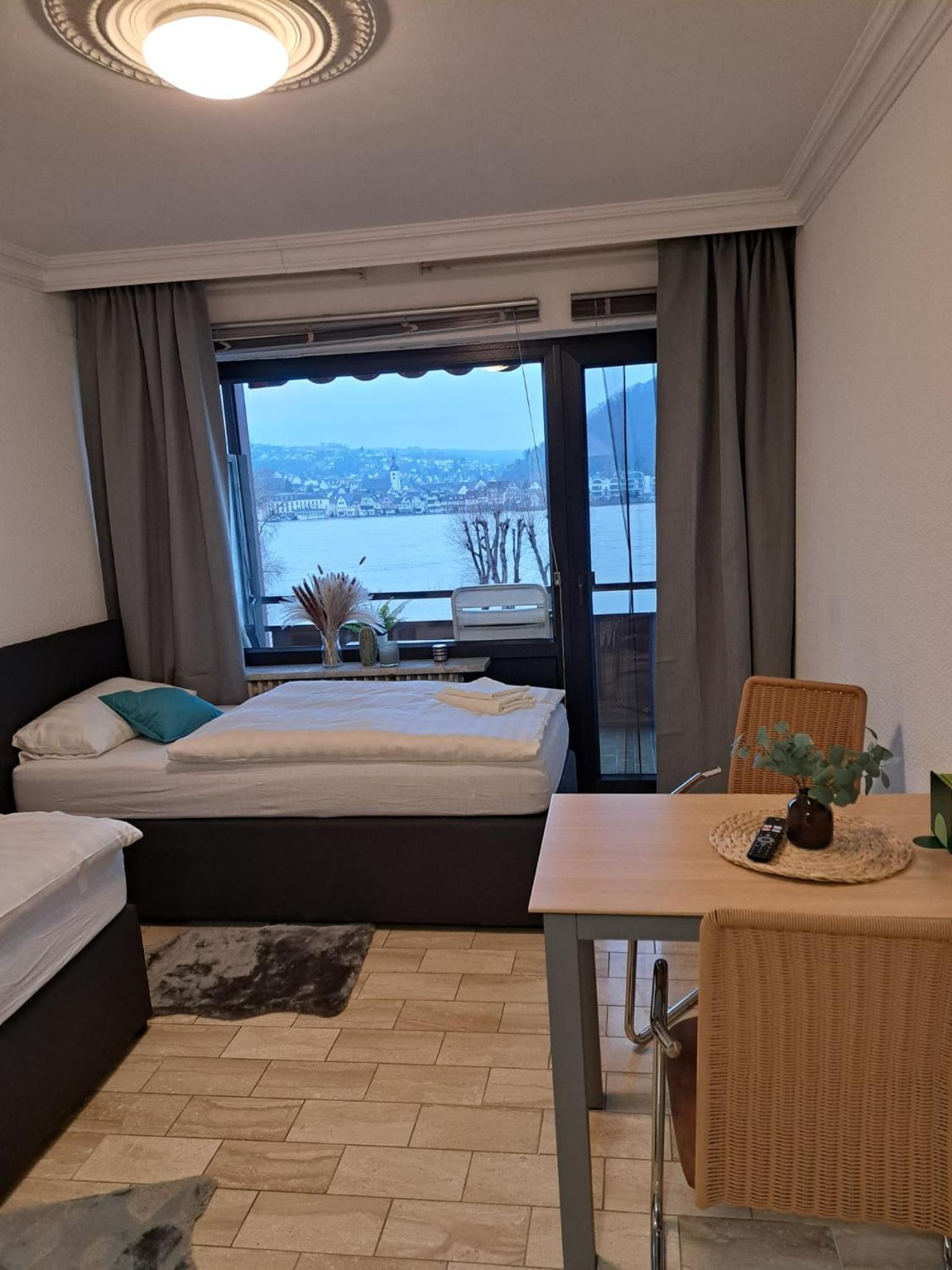 One-Bedroom Apartment photo 3